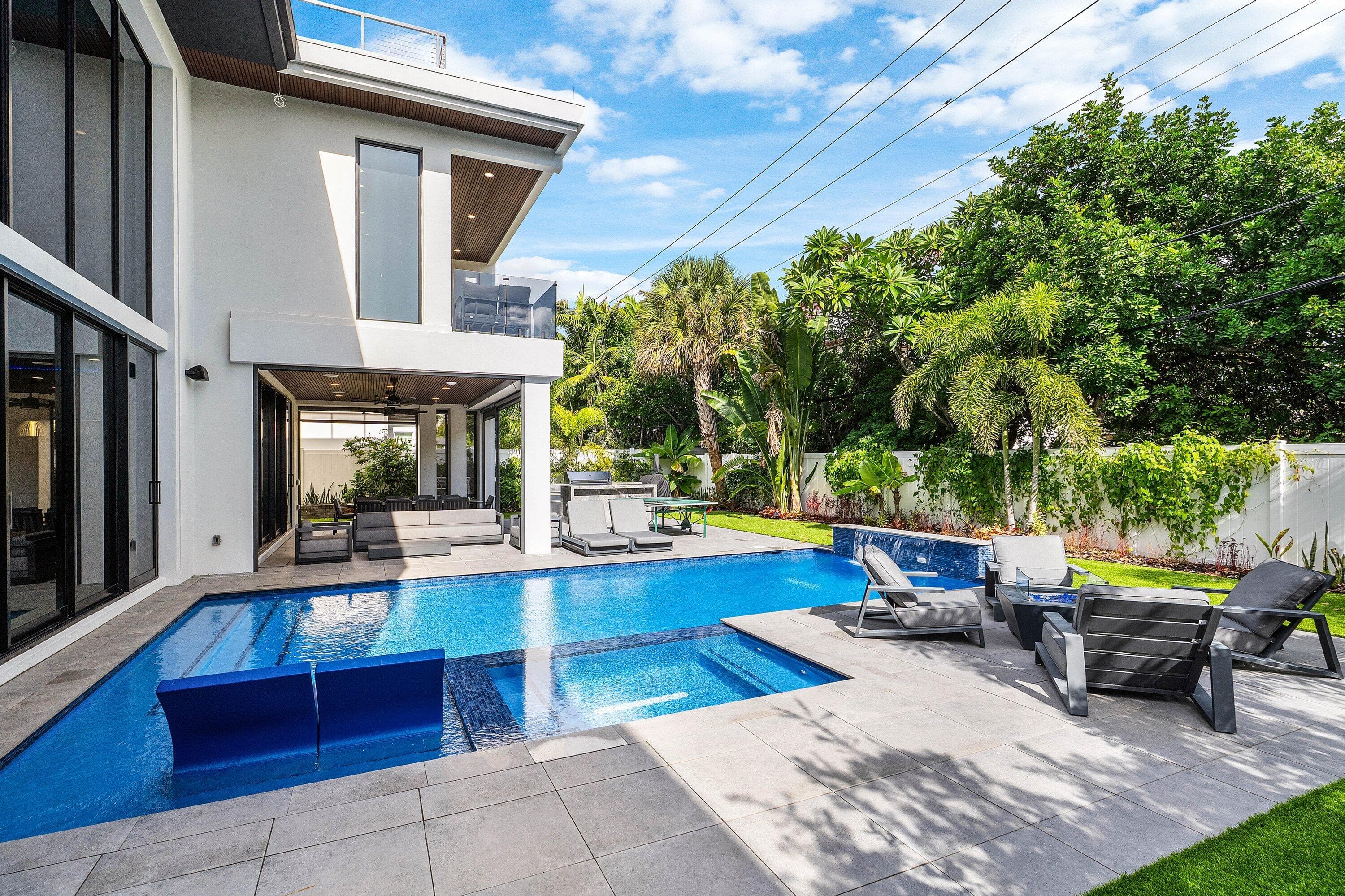 245 NE 6th Court, Boca Raton, FL 33432 55