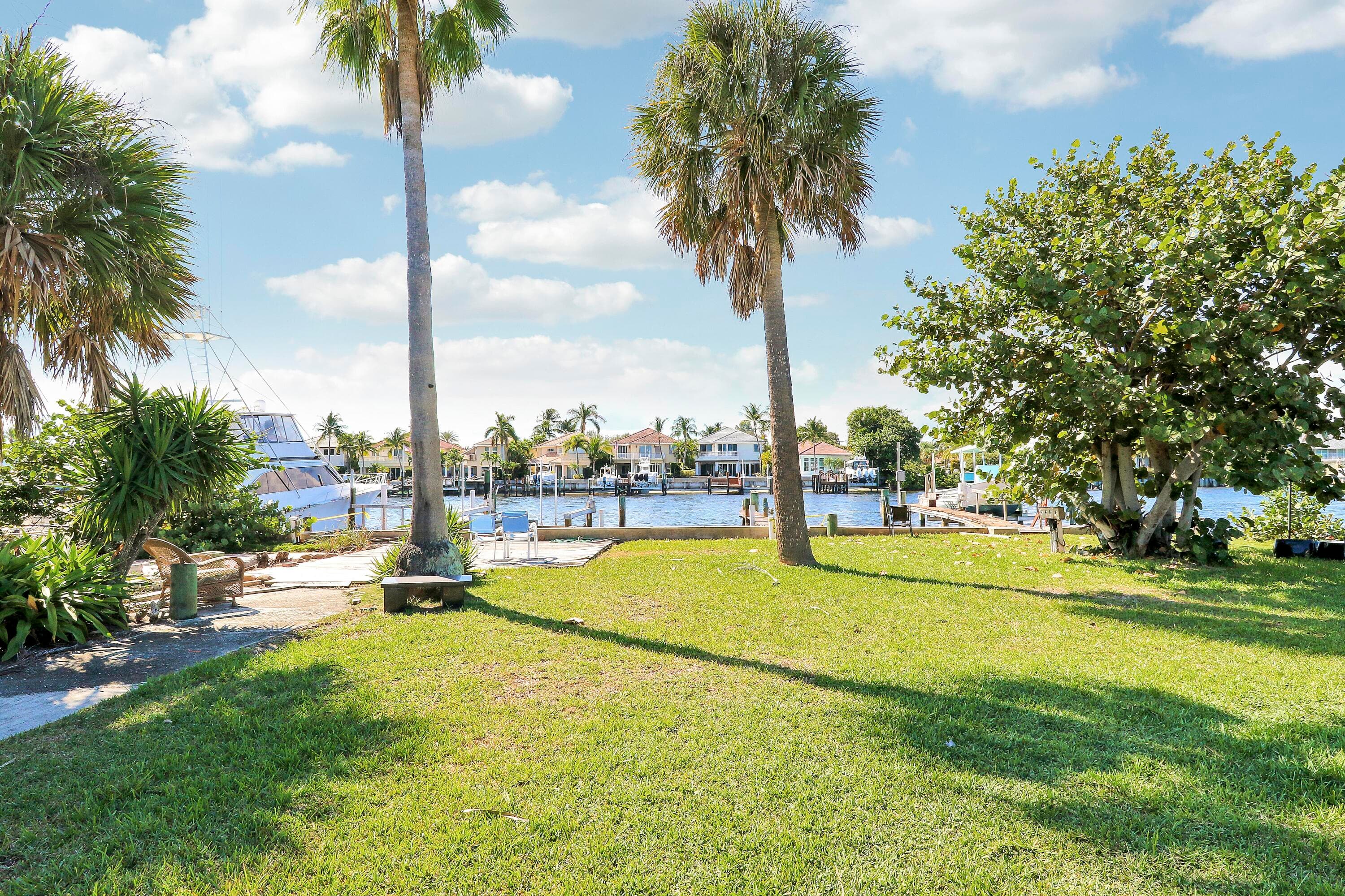 2031 Melody Lane, North Palm Beach, FL 33408 6