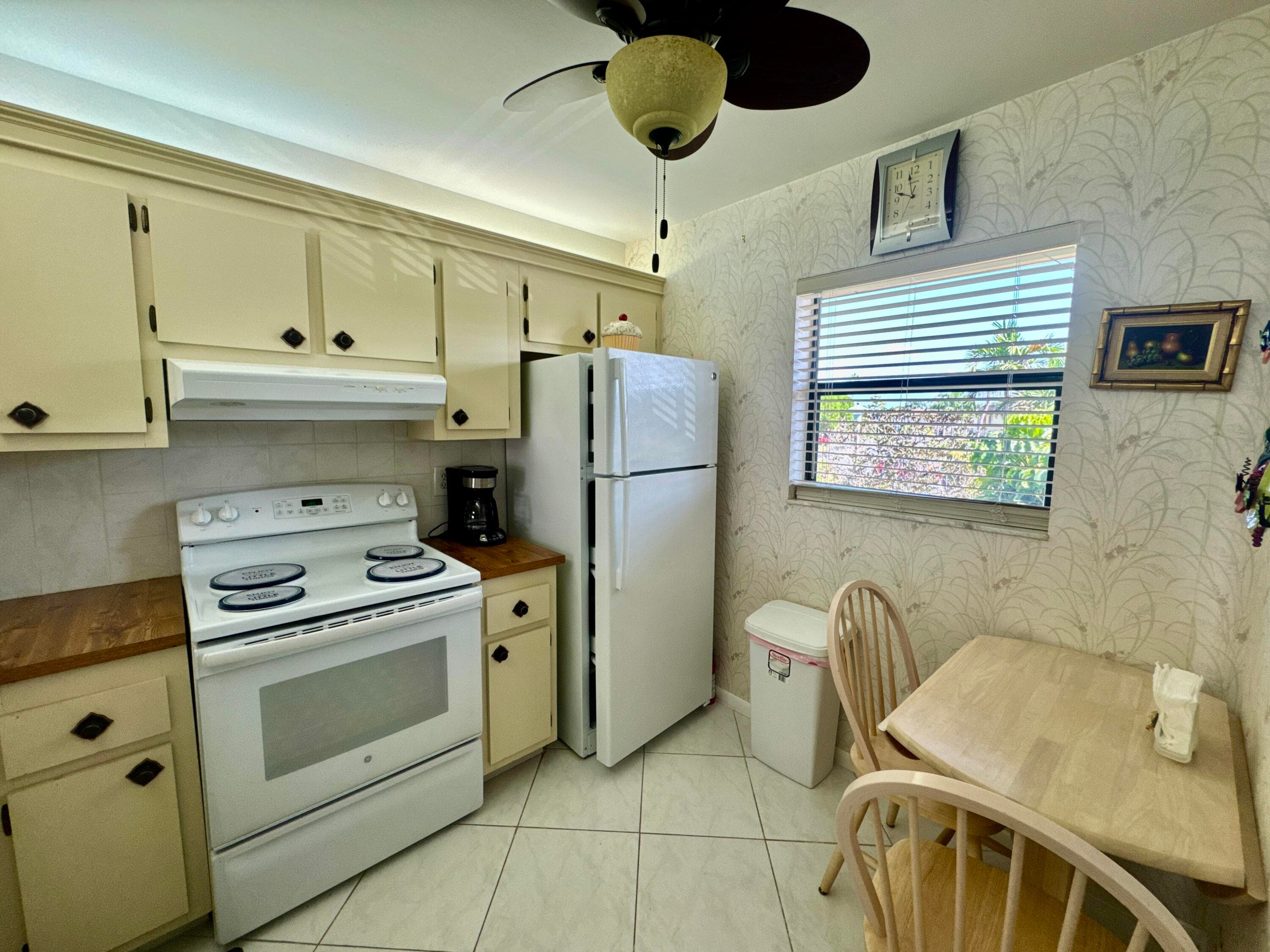 7214 Golf Colony Court 205, Lake Worth, FL 33467 8