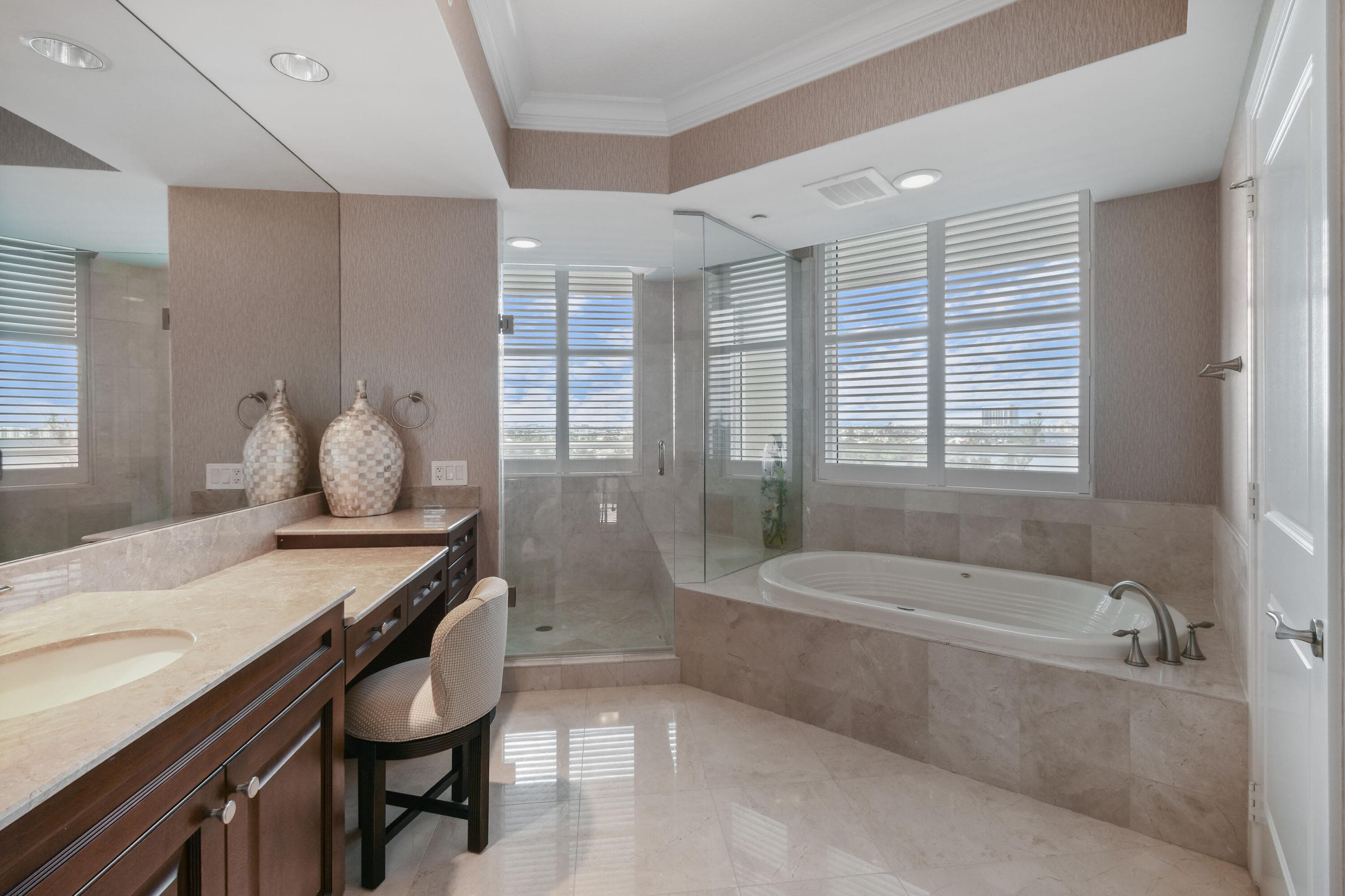 5050 N Ocean Drive 703, Singer Island, FL 33404 14