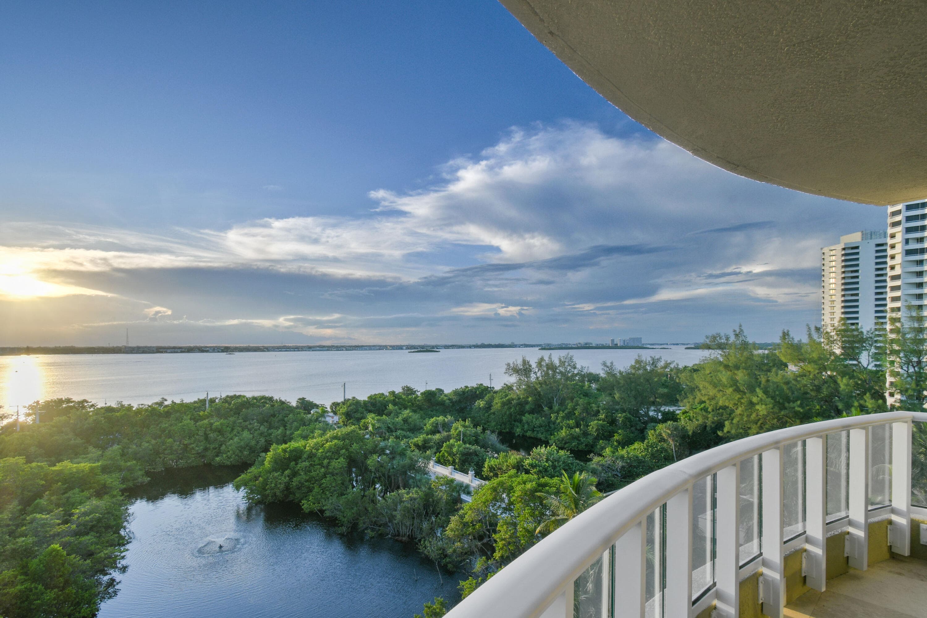 5050 N Ocean Drive 703, Singer Island, FL 33404 25
