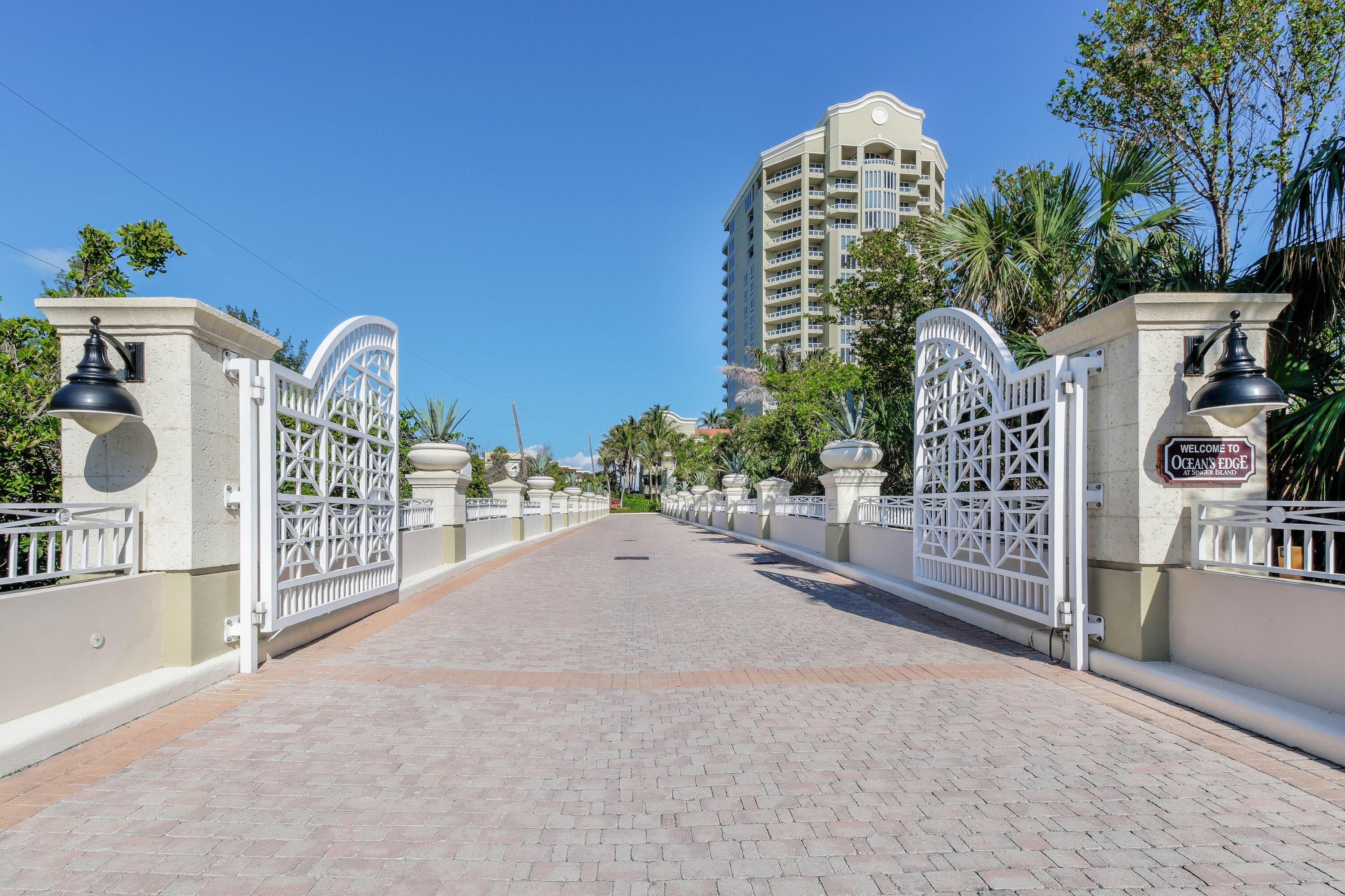 5050 N Ocean Drive 703, Singer Island, FL 33404 34