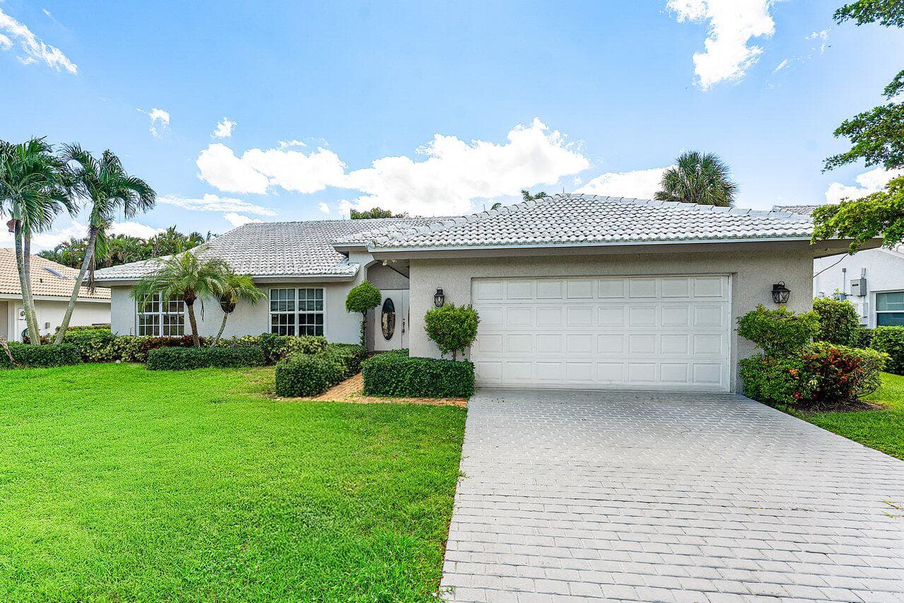 4572 White Cedar Lane, Delray Beach, FL 33445 5