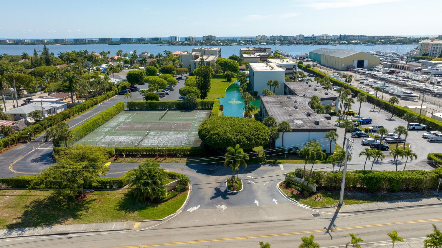 896 N Federal Highway 523, Lantana, FL 33462 36
