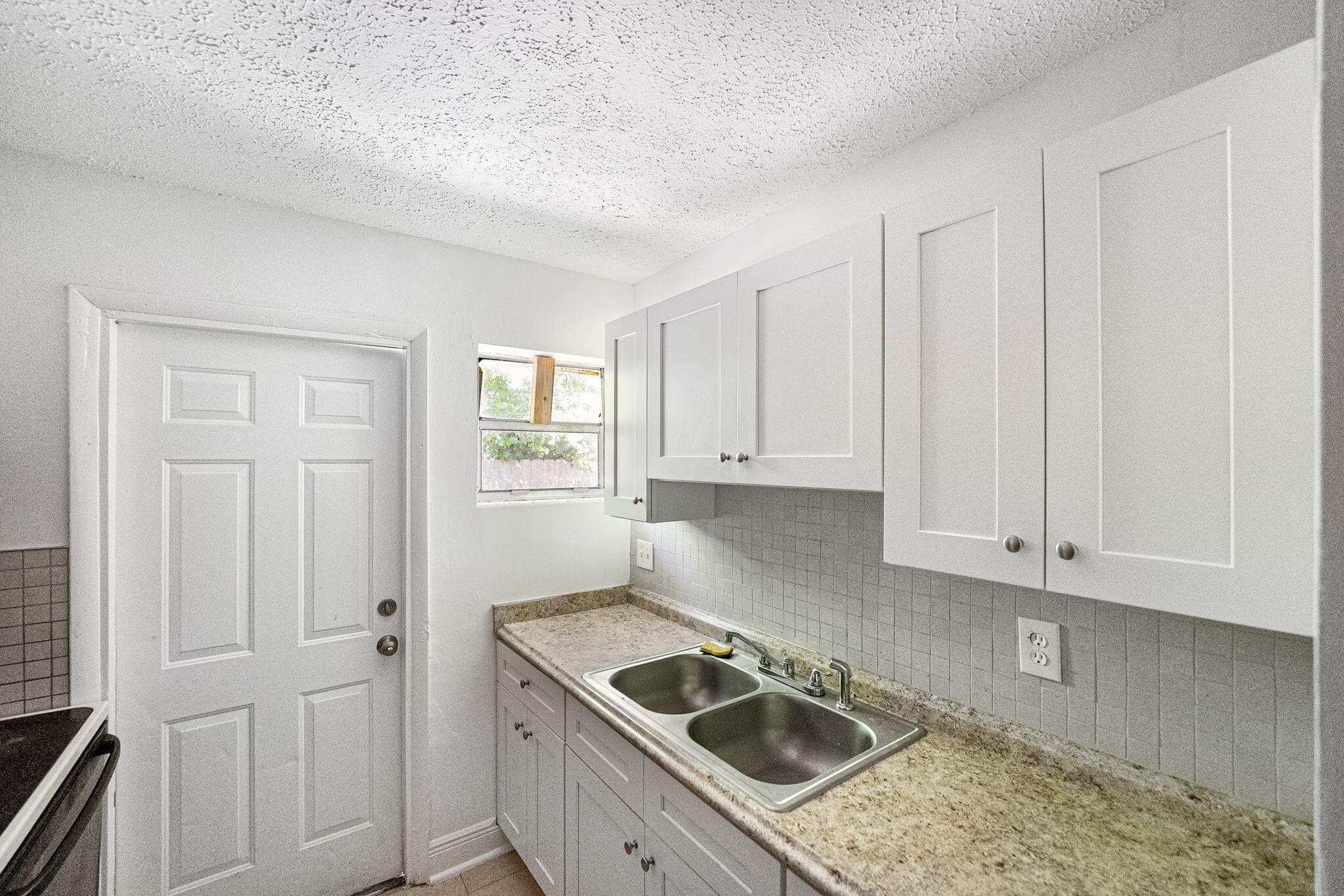 2108 Avenue E, Fort Pierce, FL 34950 19
