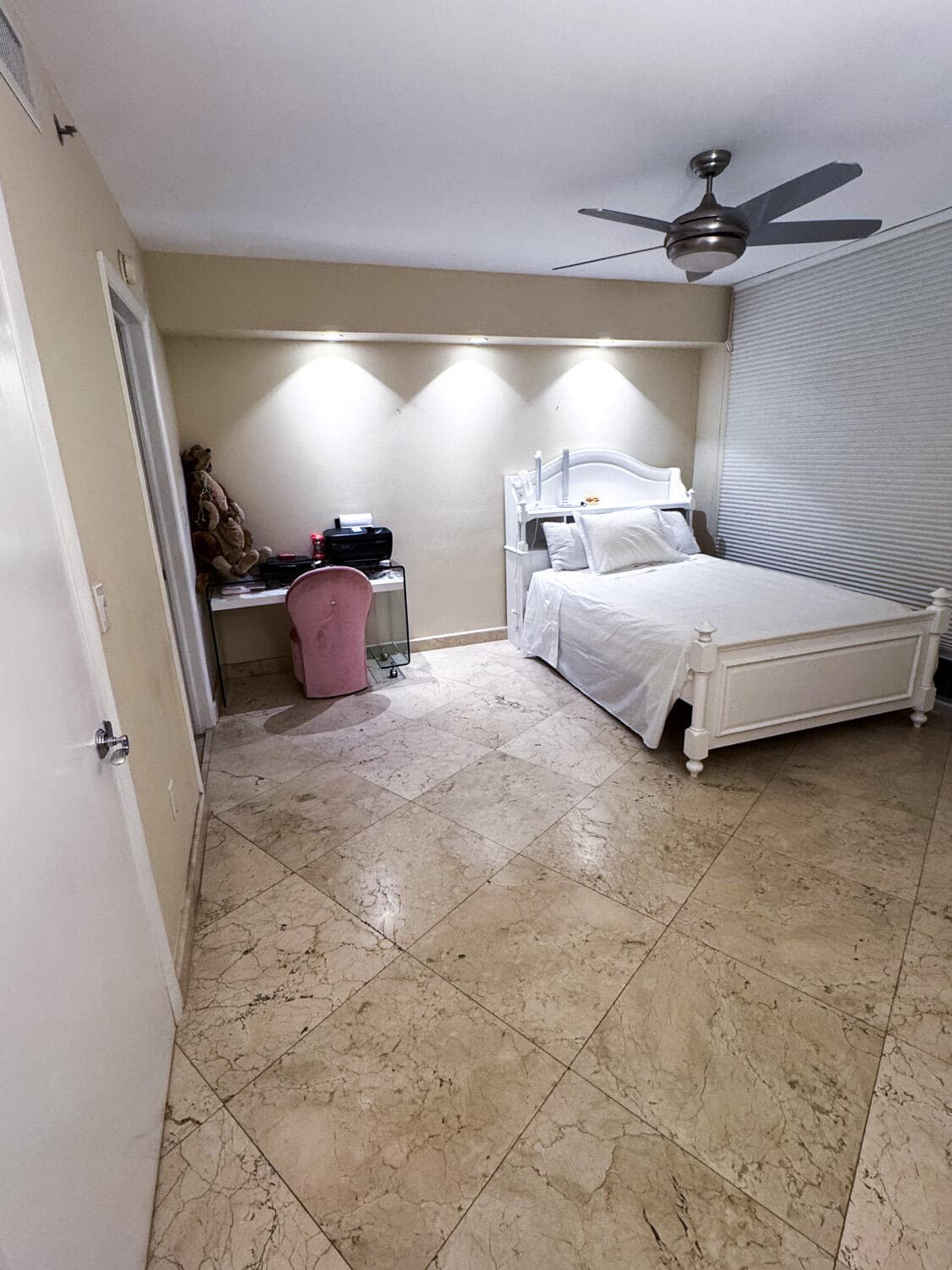 18911 Collins Avenue 506, Sunny Isles Beach, FL 33160 45