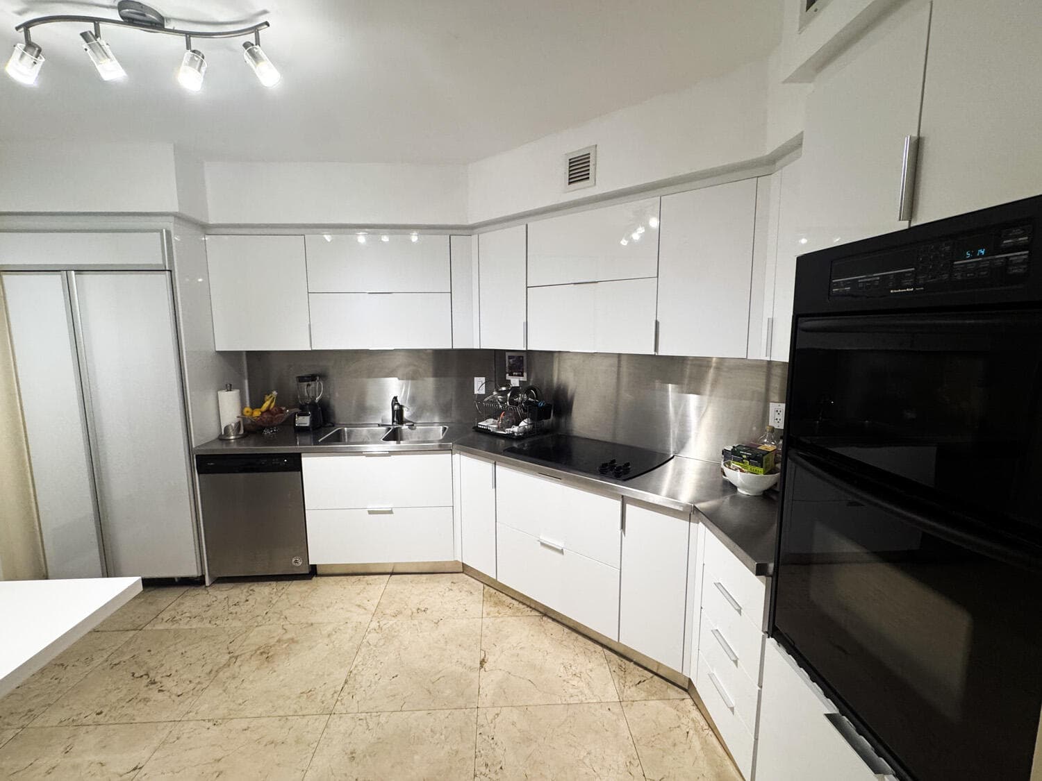 18911 Collins Avenue 506, Sunny Isles Beach, FL 33160 30