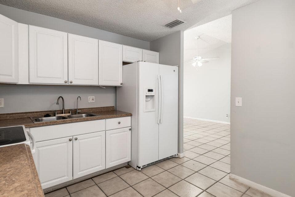 5692 SW Stonington Way SW 5692, Lake Worth, FL 33463 2