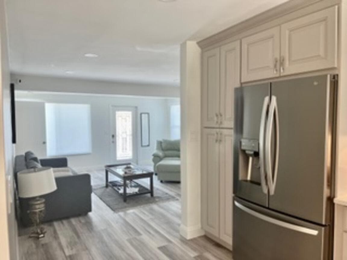 200 NE 56th Street 200, Oakland Park, FL 33334 8