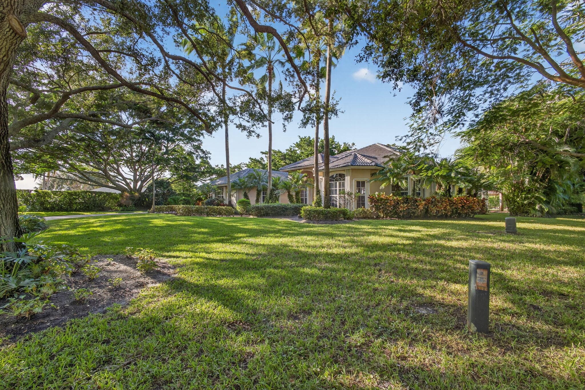 9923 SE Oak Tree Terrace, Tequesta, FL 33469 4