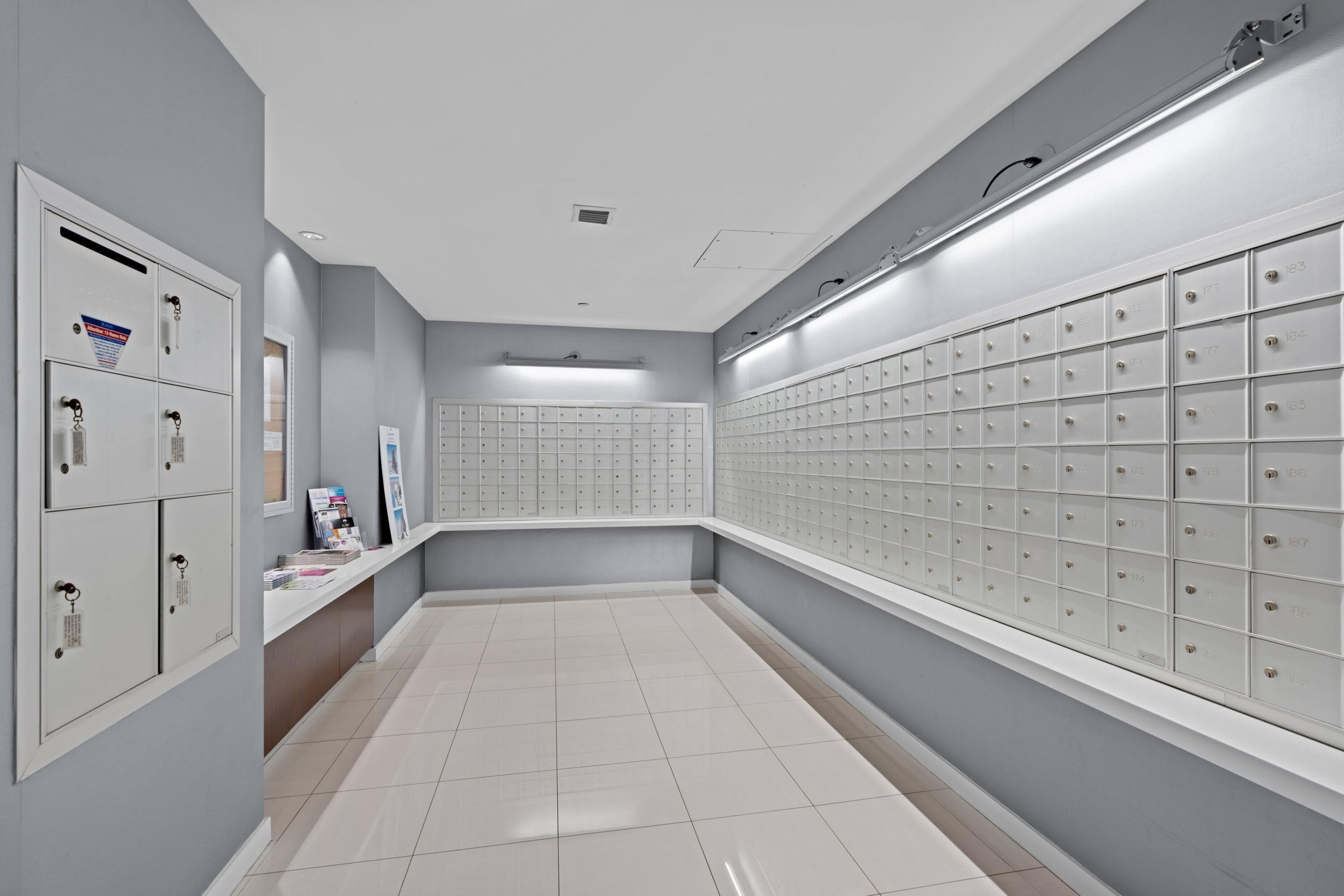 300 S Australian Avenue 1608, West Palm Beach, FL 33401 40