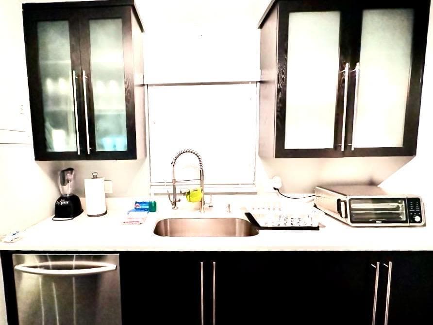 2424 NE 9th Street 112, Fort Lauderdale, FL 33304 3