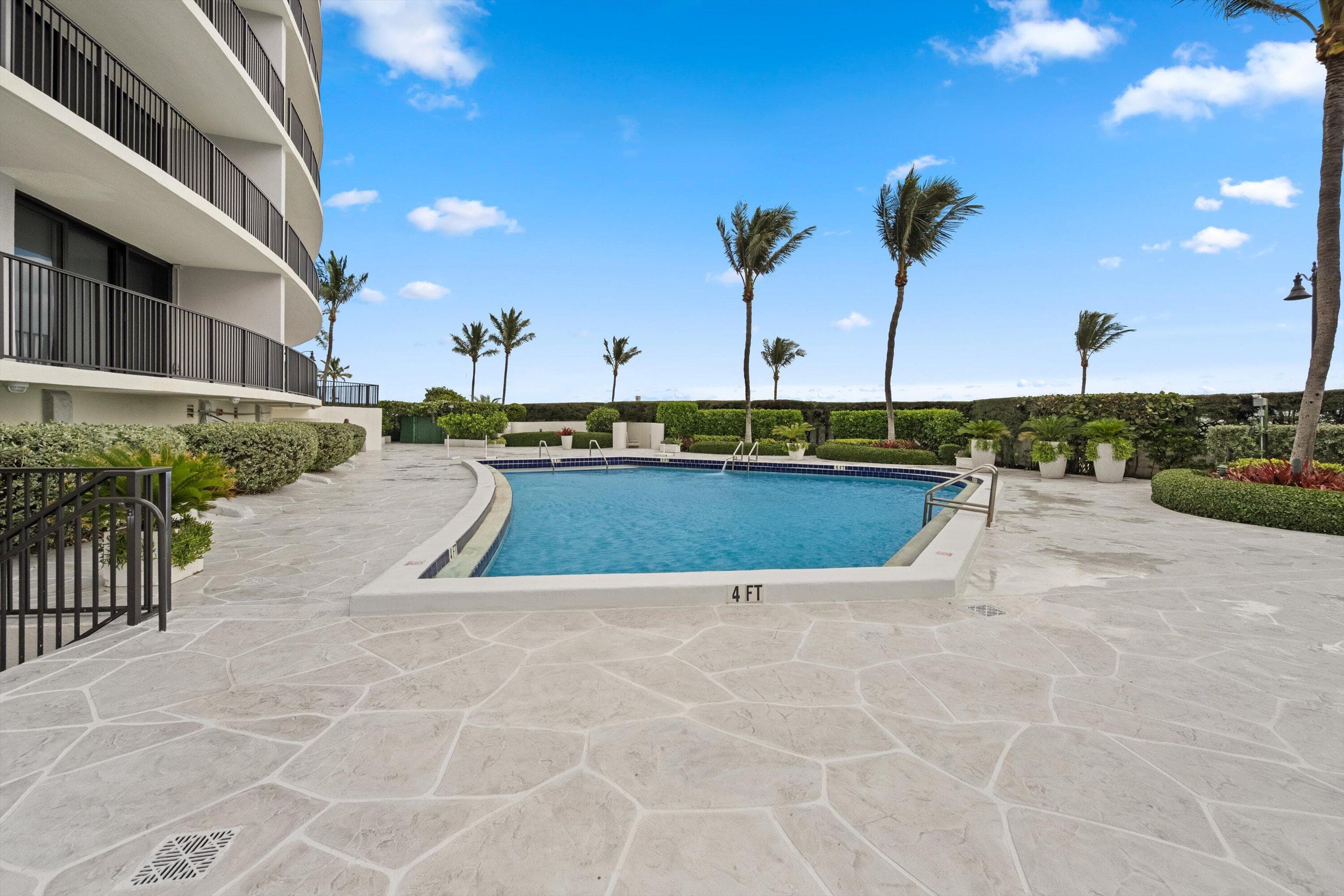 150 N Ocean Boulevard Ph 3, Palm Beach, FL 33480 26