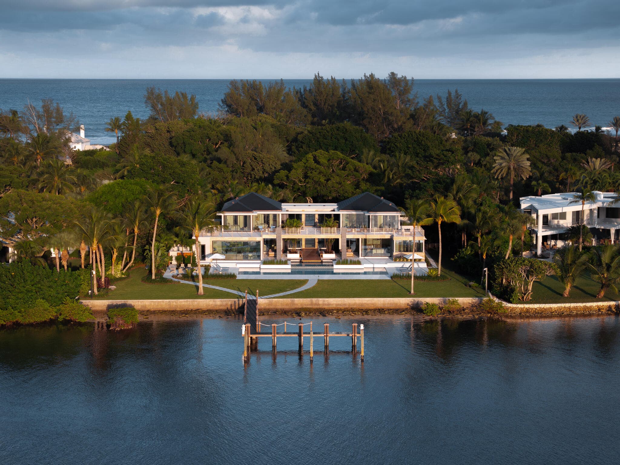 488 S Beach Road, Jupiter Island, FL 33455 46