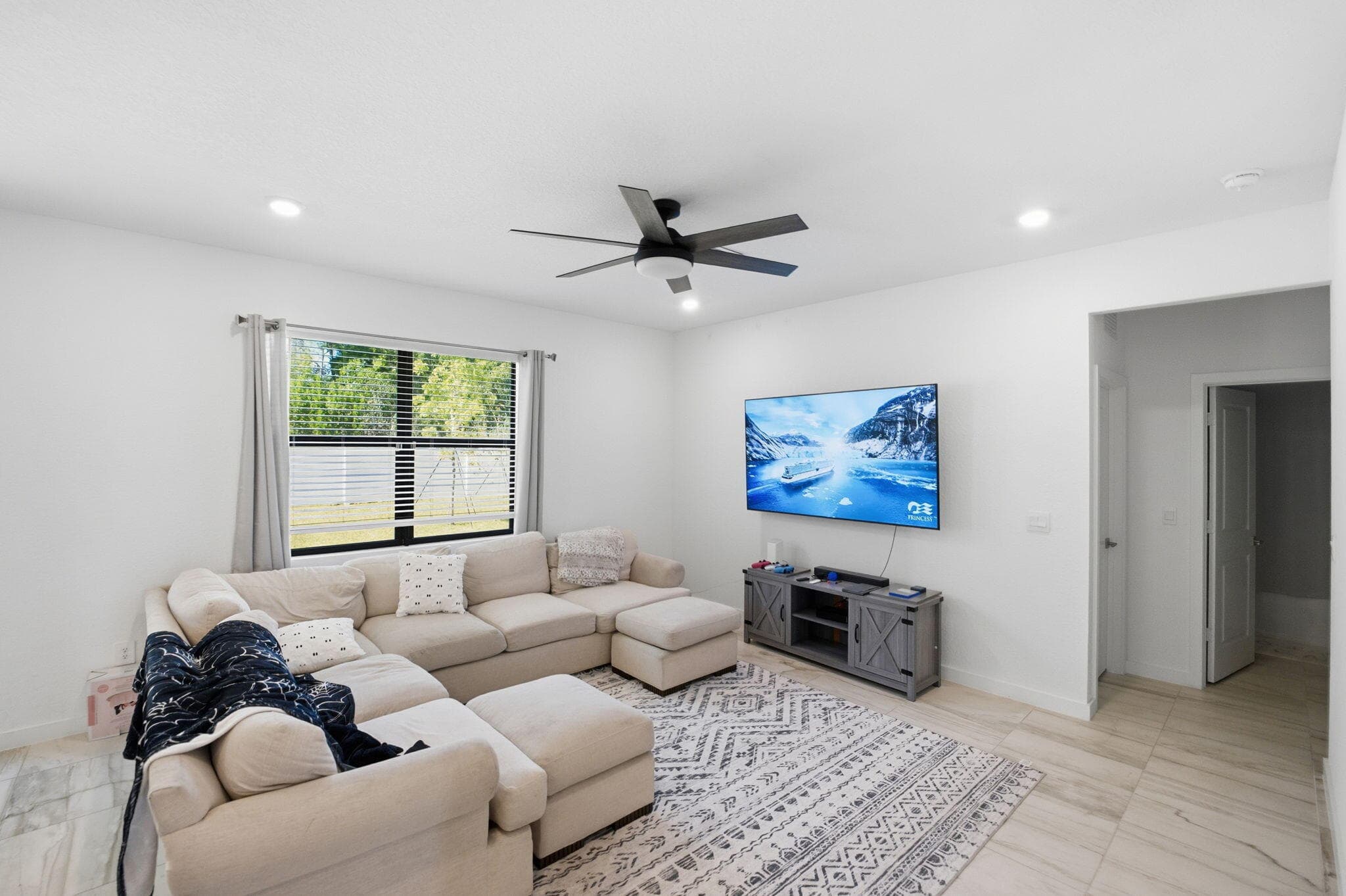 6016 SE Violet Lane, Stuart, FL 34997 9