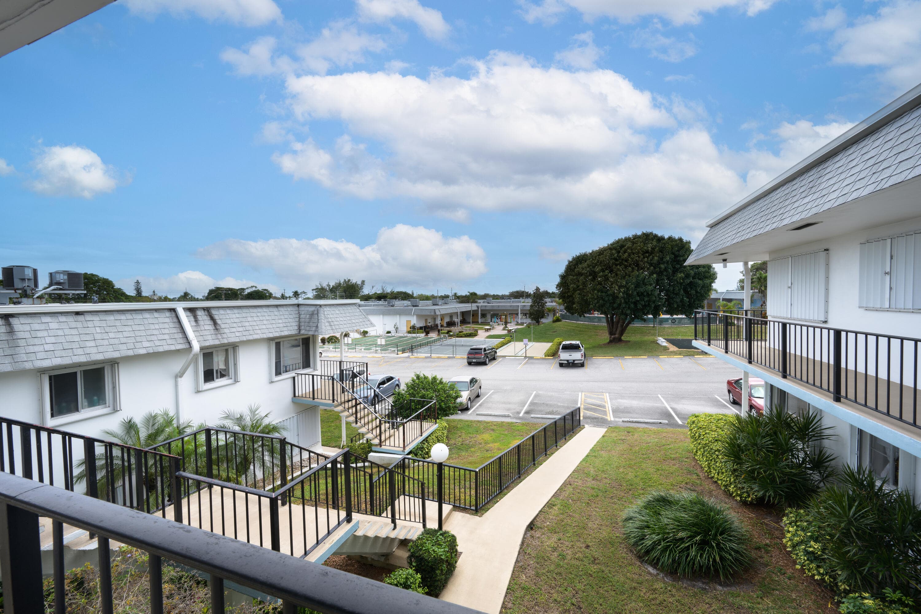 3402 Cynthia Lane 208, Lake Worth Beach, FL 33461