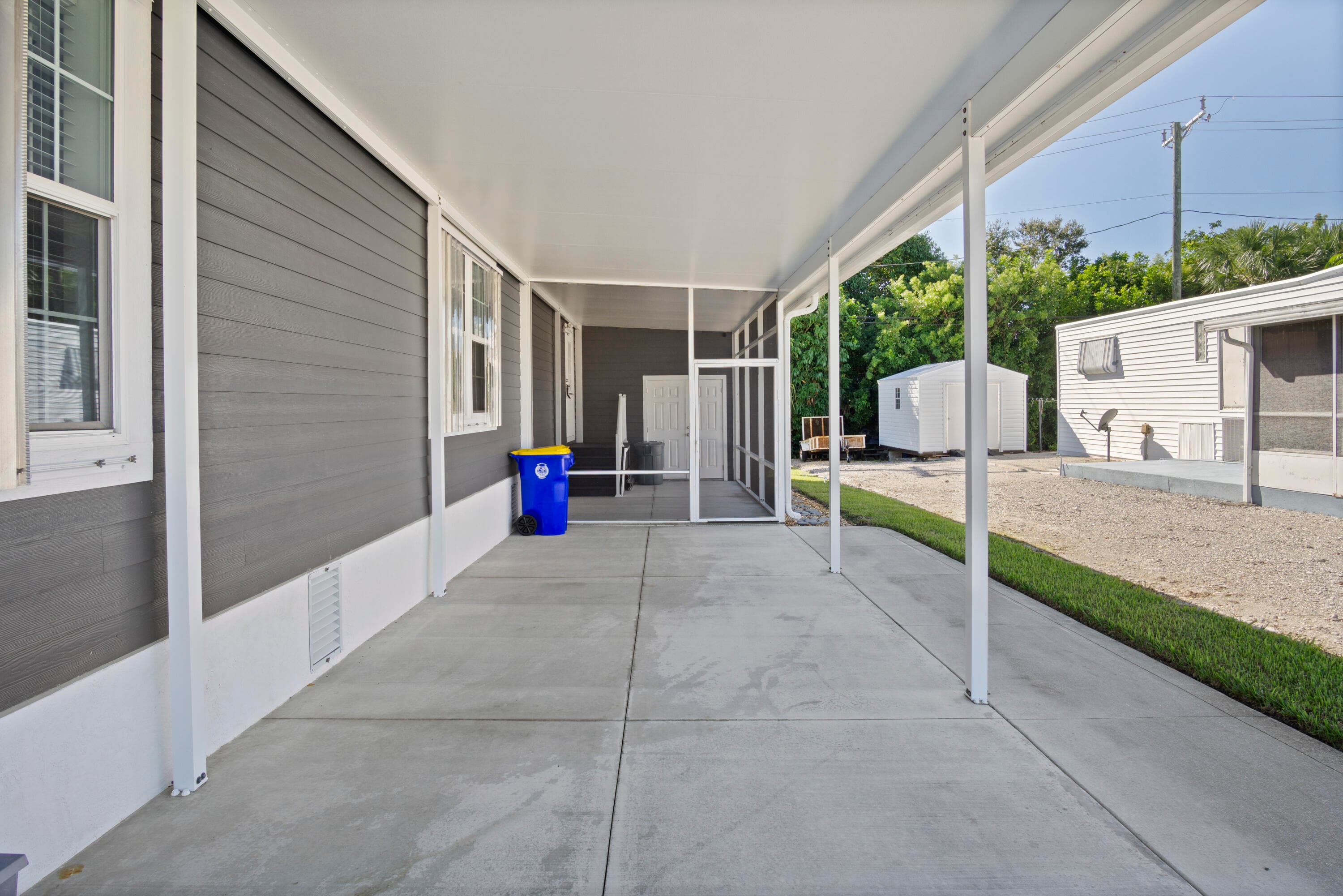 8328 SE Swan Avenue, Hobe Sound, FL 33455 5