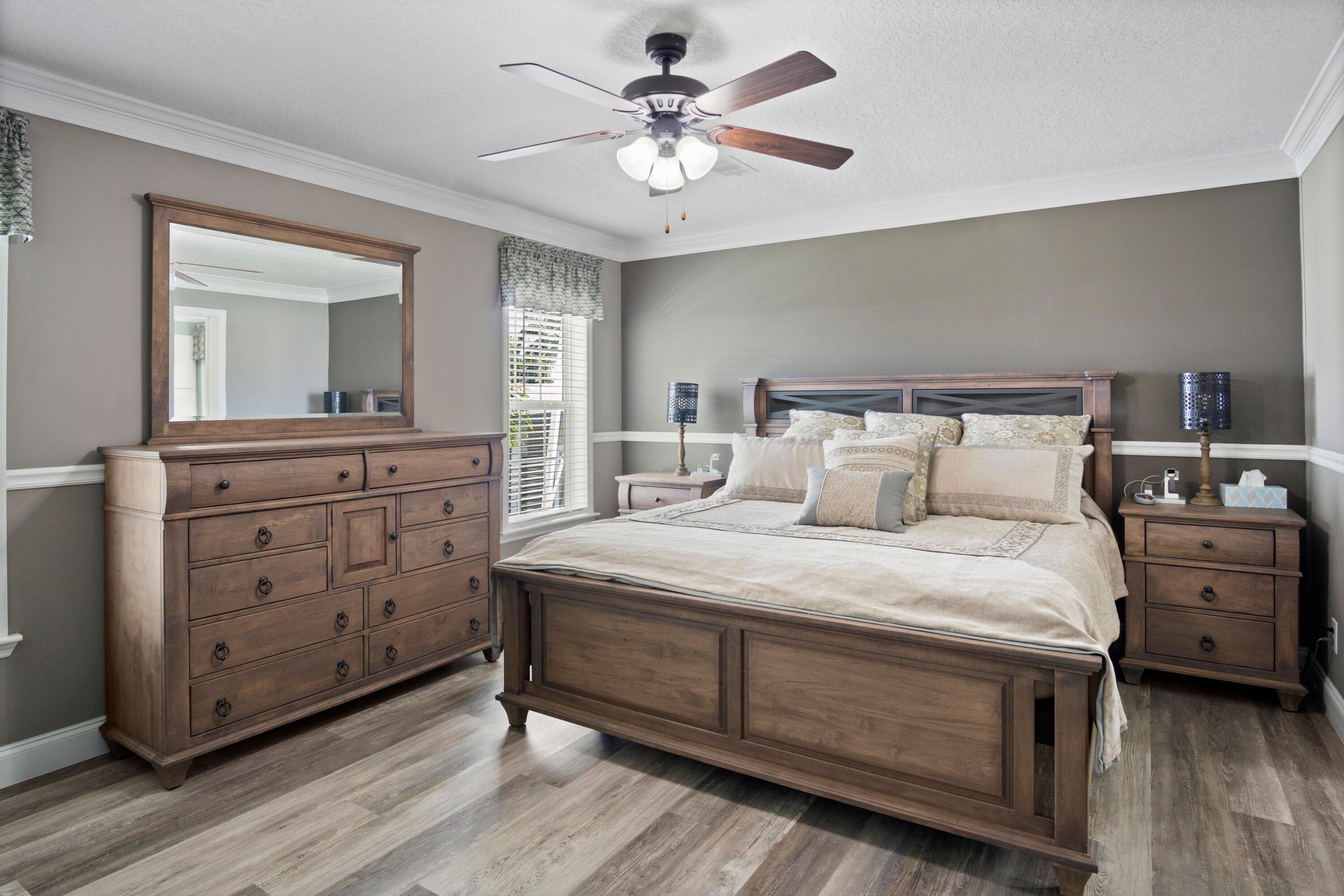 8328 SE Swan Avenue, Hobe Sound, FL 33455 28
