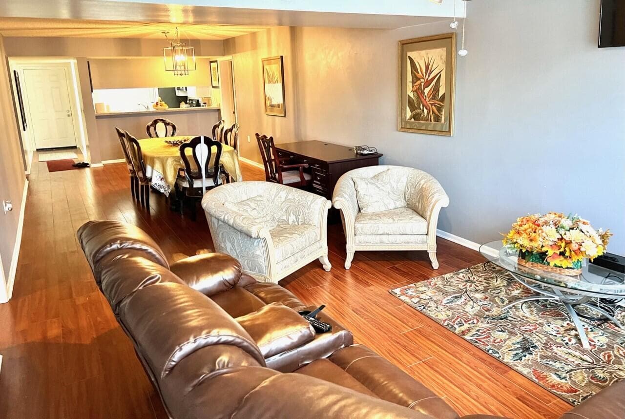 3500 Whitehall Drive N 202, West Palm Beach, FL 33401 5
