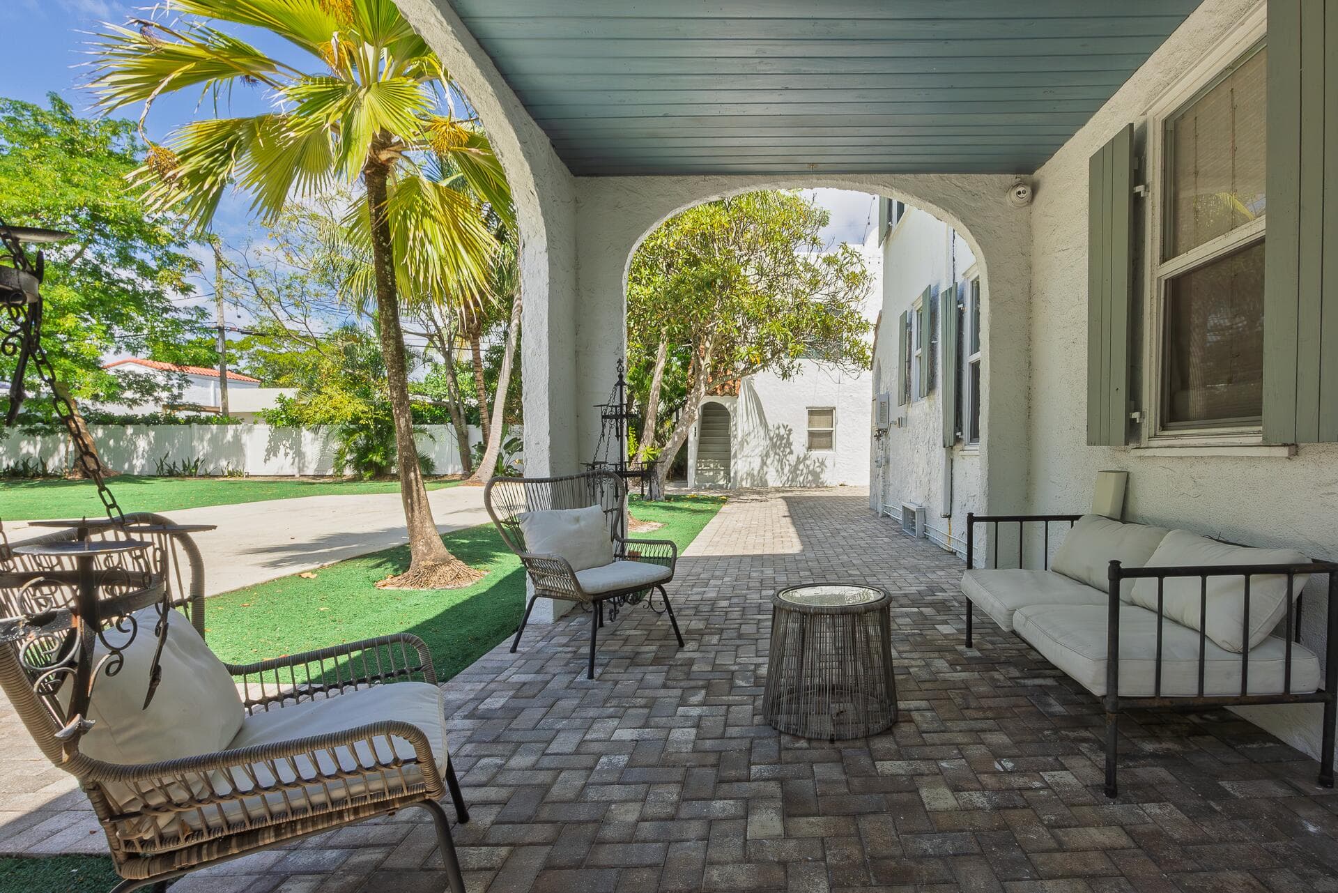 717 Forest Hill Boulevard, West Palm Beach, FL 33405 16