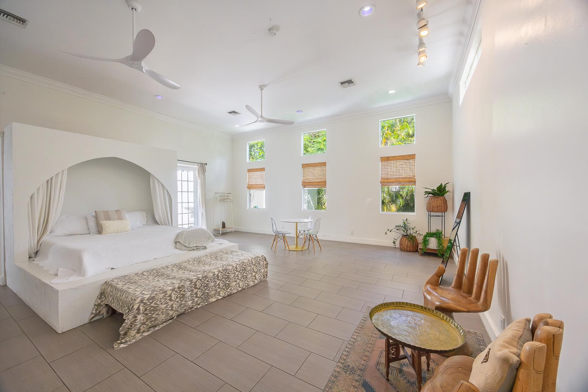 717 Forest Hill Boulevard, West Palm Beach, FL 33405 14