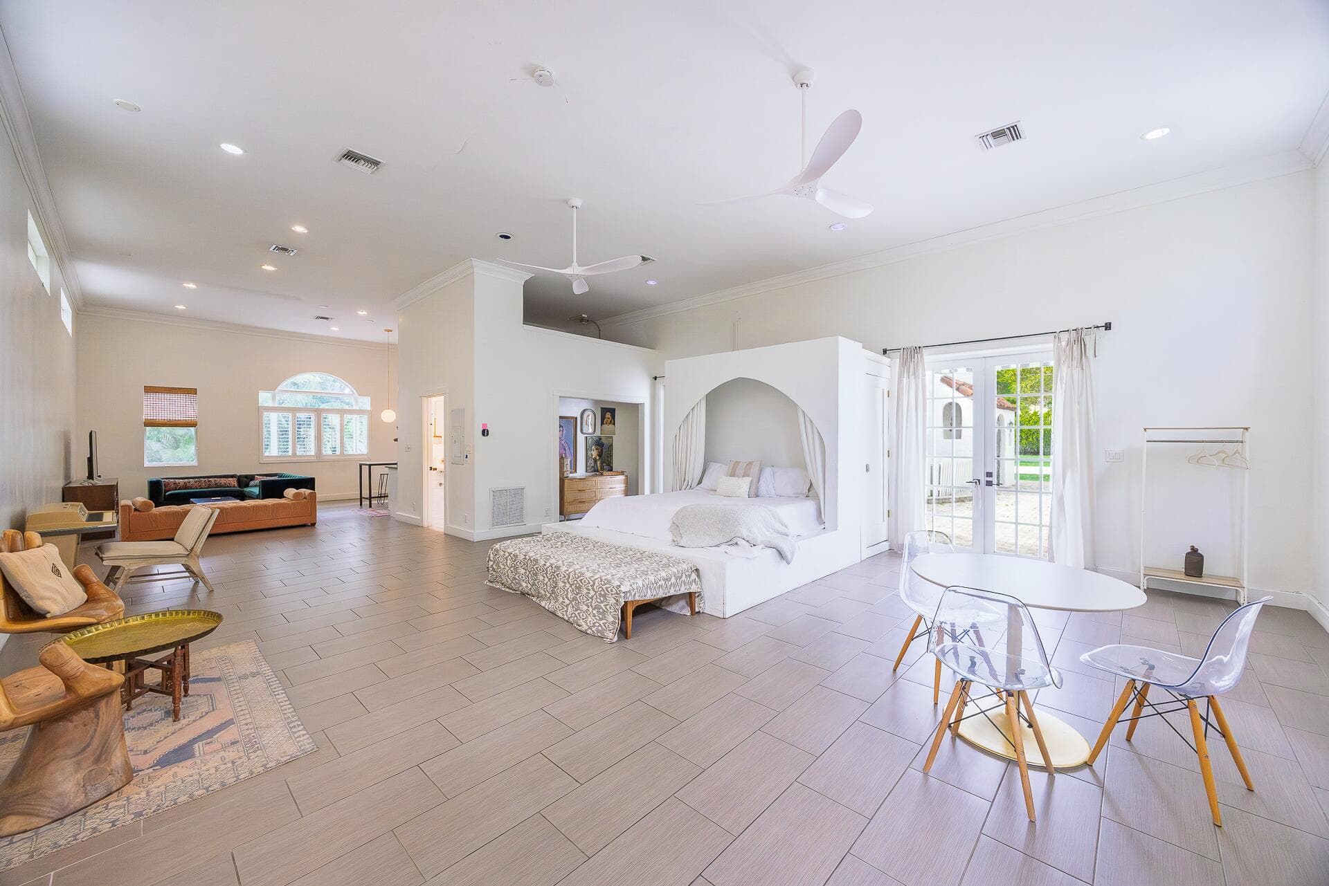 717 Forest Hill Boulevard, West Palm Beach, FL 33405 6
