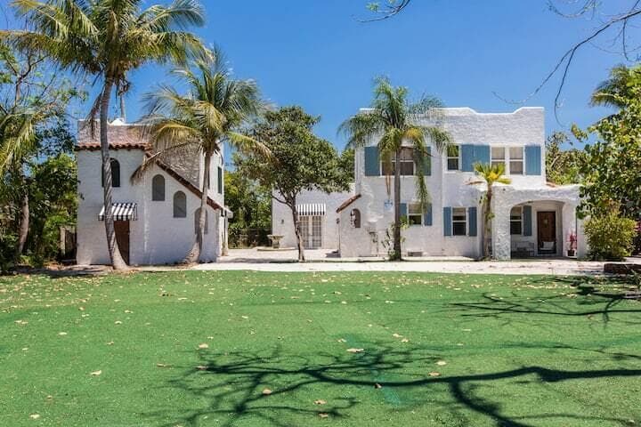 717 Forest Hill Boulevard, West Palm Beach, FL 33405 52