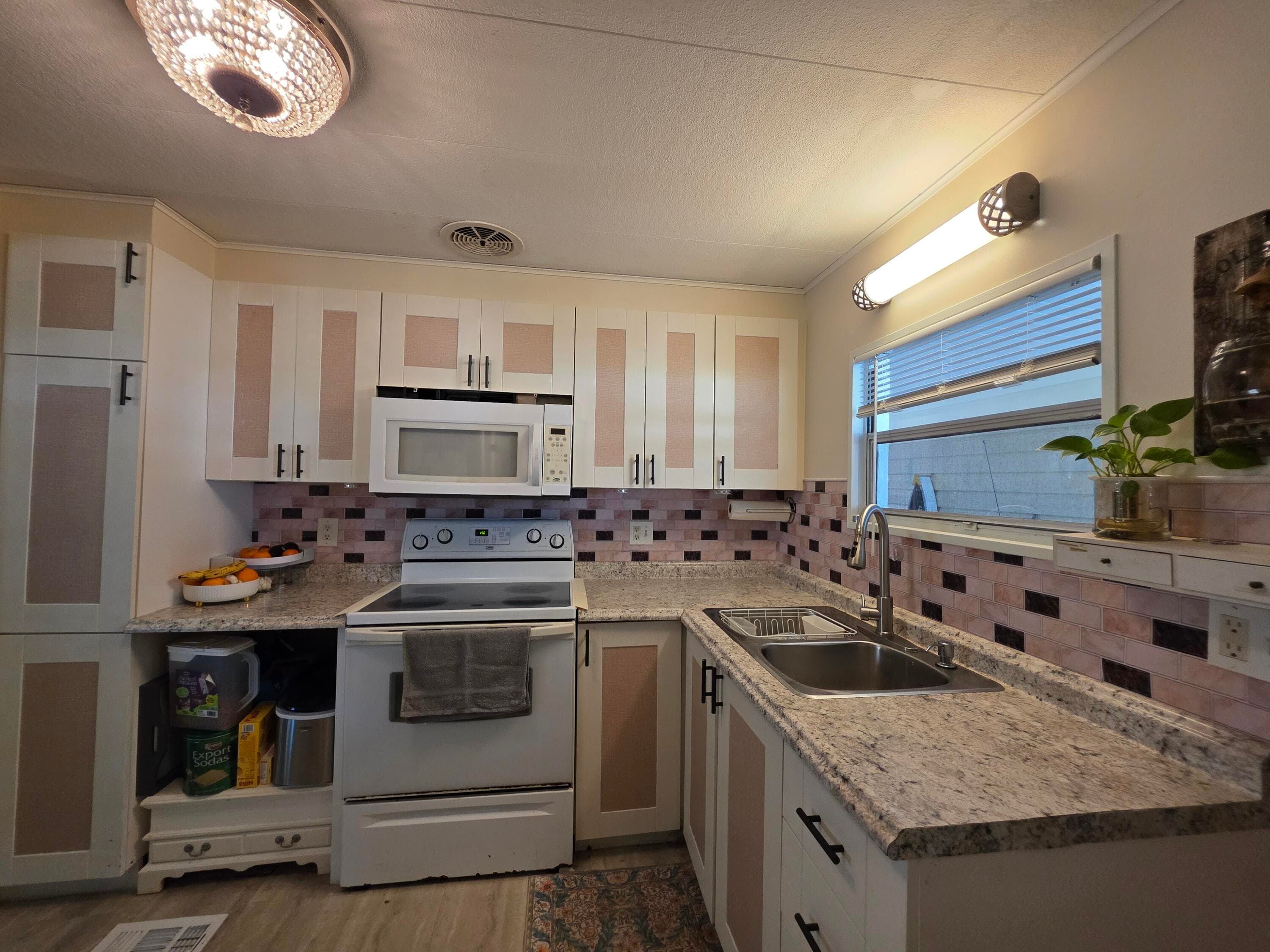 6241 Elm Lane, Lantana, FL 33462 8