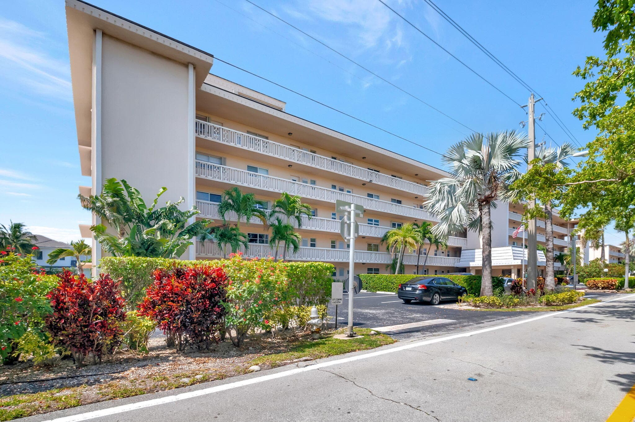 750 NE Spanish River Boulevard 103, Boca Raton, FL 33431 2