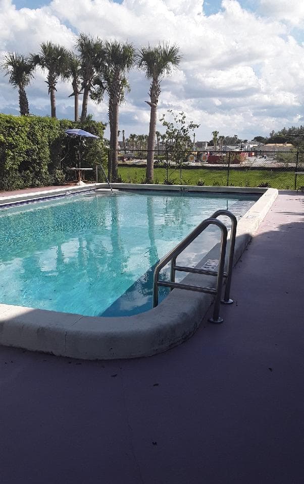 1400 NW 45th Street B7, Deerfield Beach, FL 33064 35