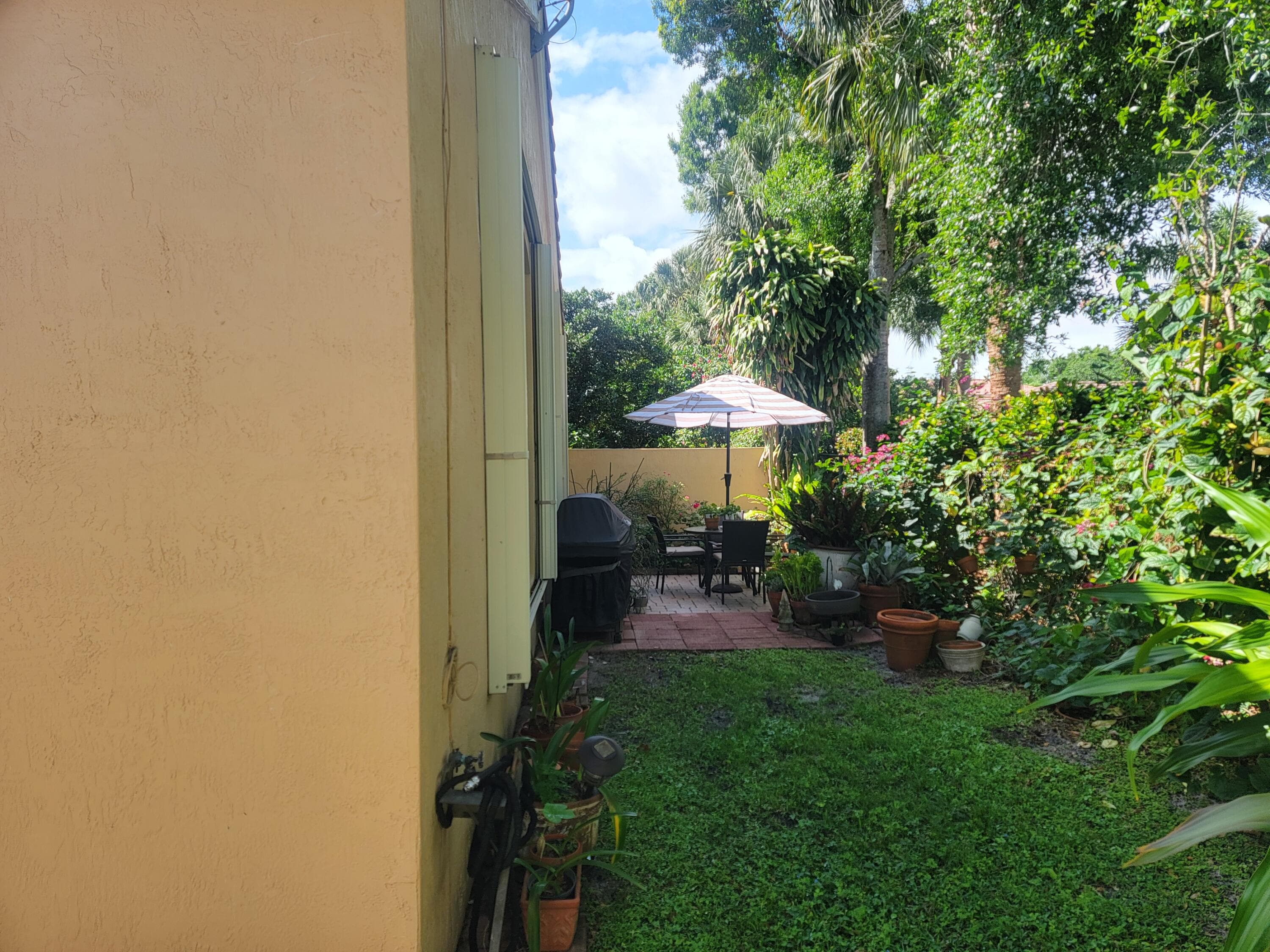 6585 Lurais Drive, Lake Worth, FL 33463 32