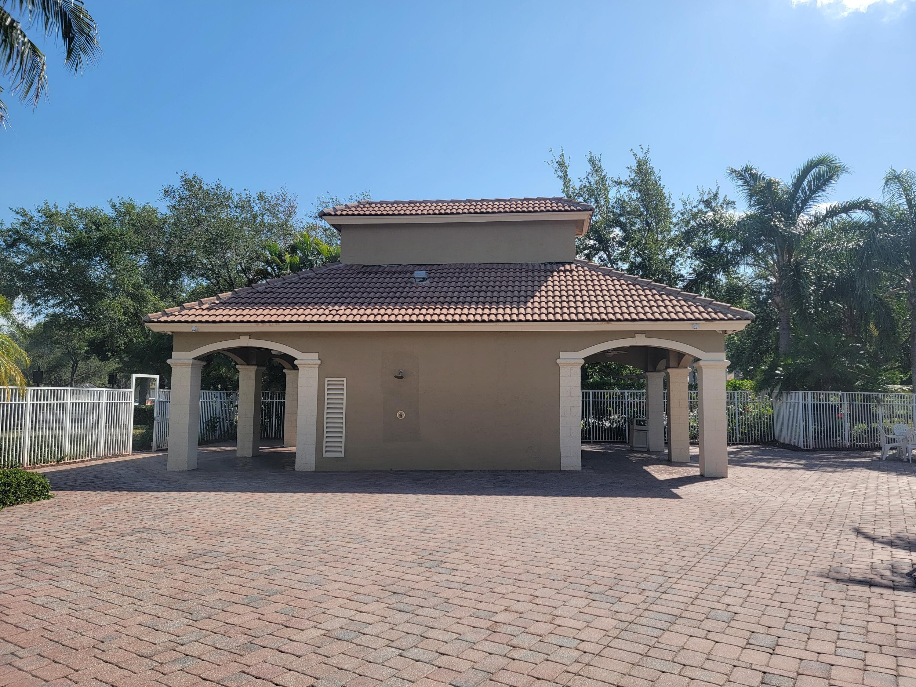 6585 Lurais Drive, Lake Worth, FL 33463 39