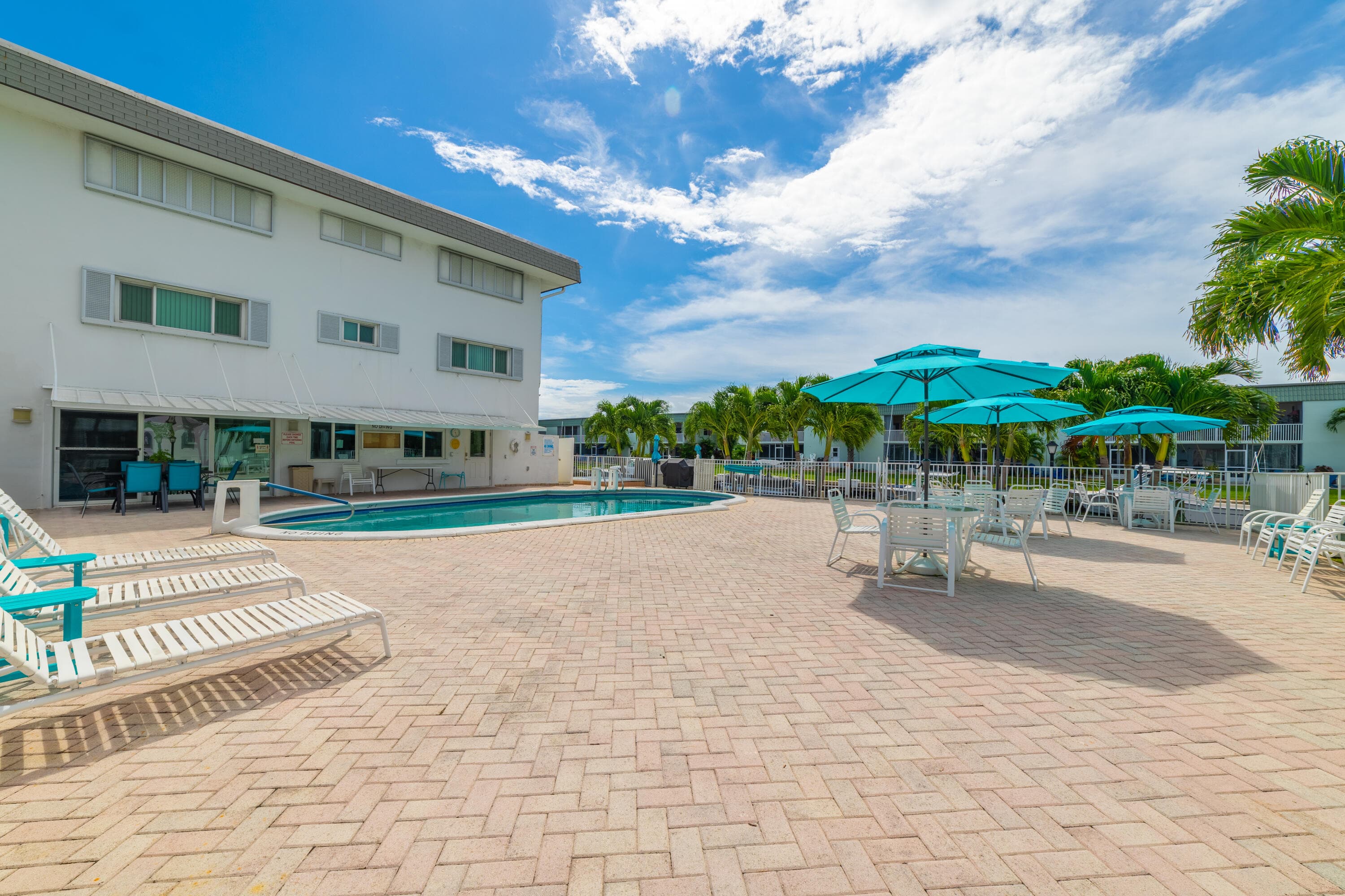 112 Doolen Court 302, North Palm Beach, FL 33408 27