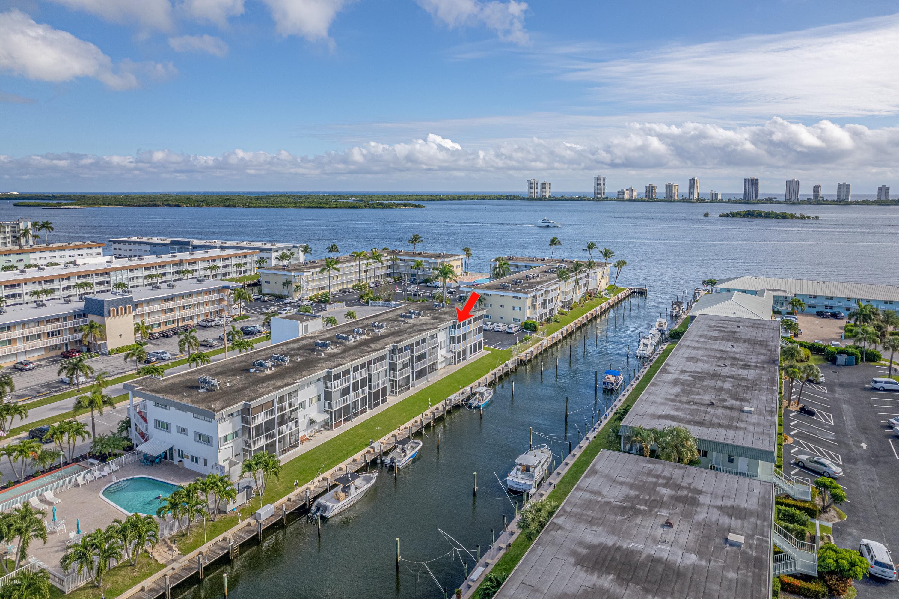 112 Doolen Court 302, North Palm Beach, FL 33408