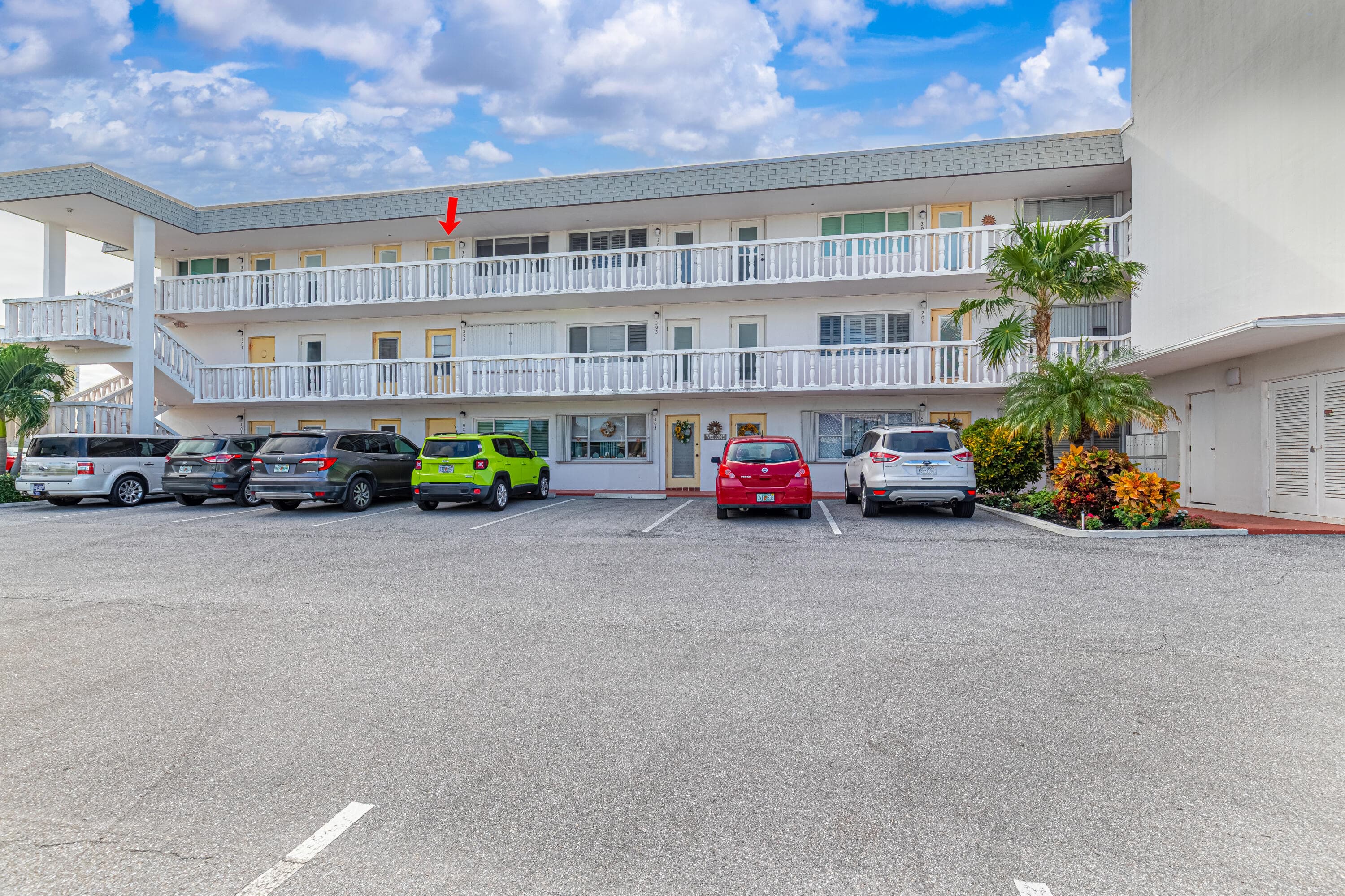 112 Doolen Court 302, North Palm Beach, FL 33408 37