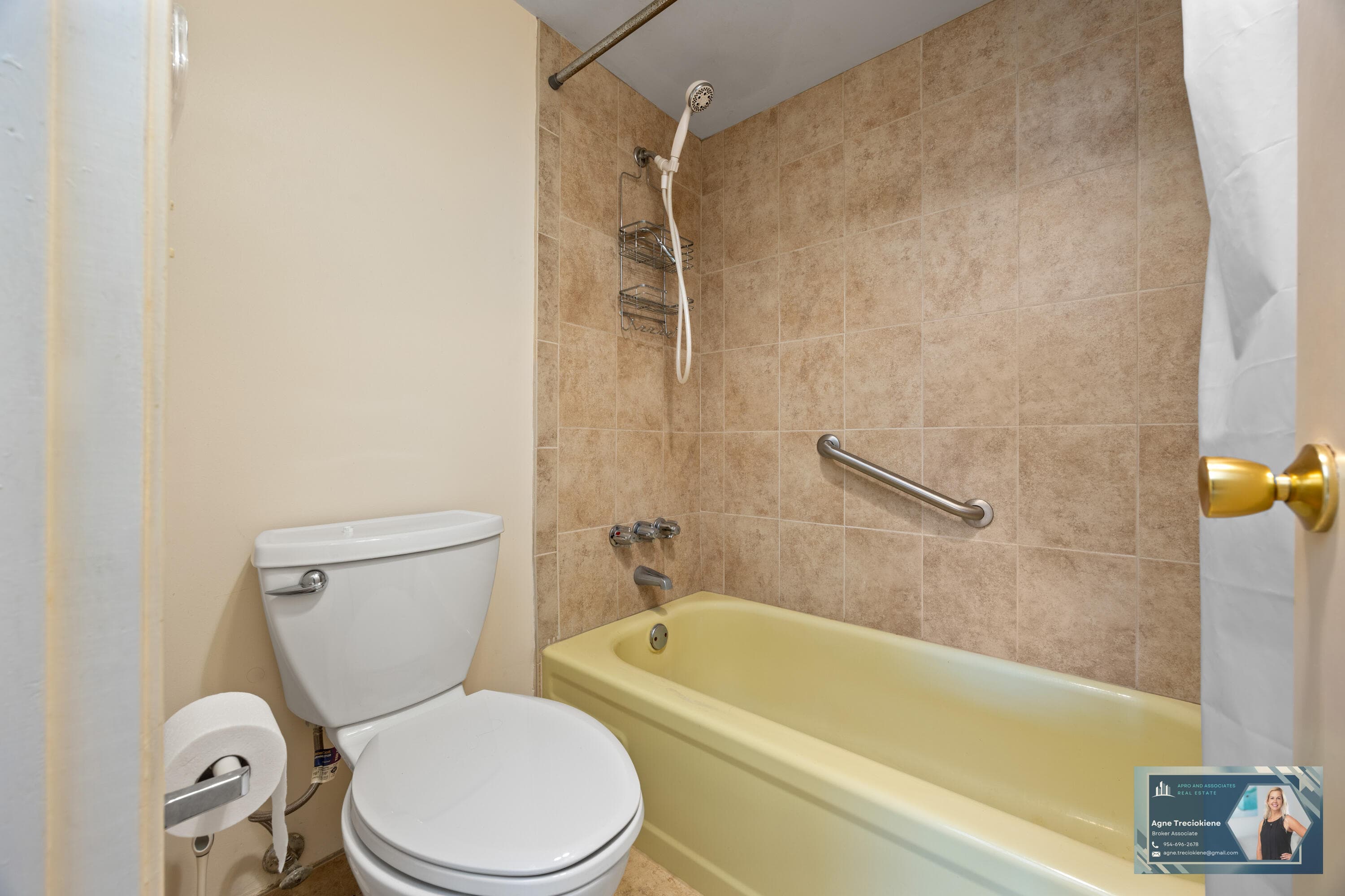 300 Diplomat Parkway 607, Hallandale Beach, FL 33009 24