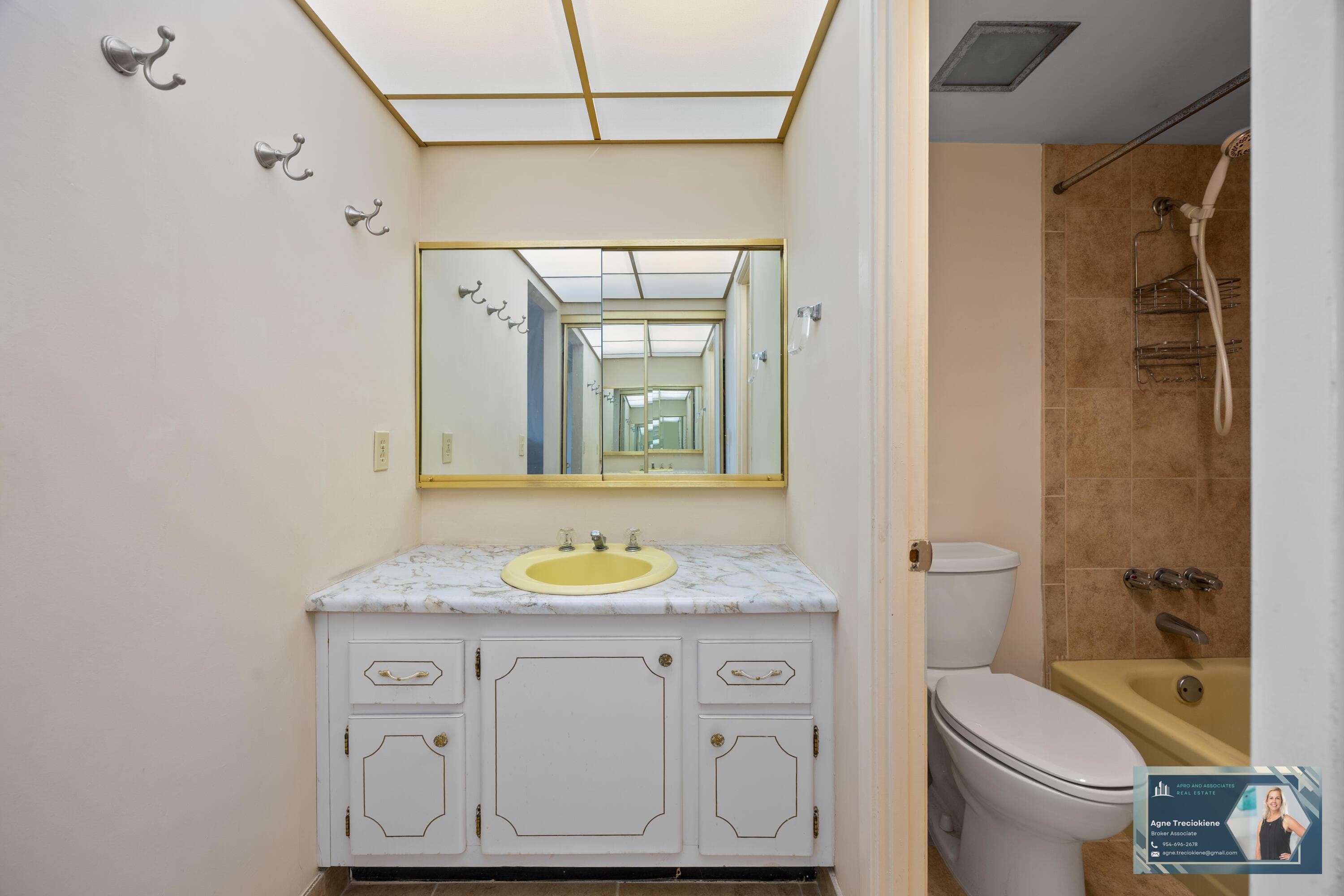 300 Diplomat Parkway 607, Hallandale Beach, FL 33009 25