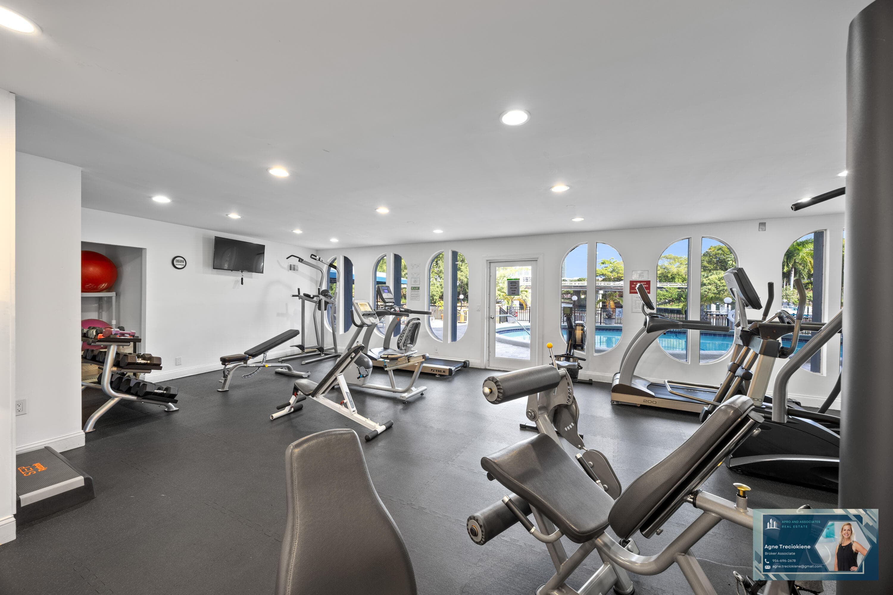300 Diplomat Parkway 607, Hallandale Beach, FL 33009 33