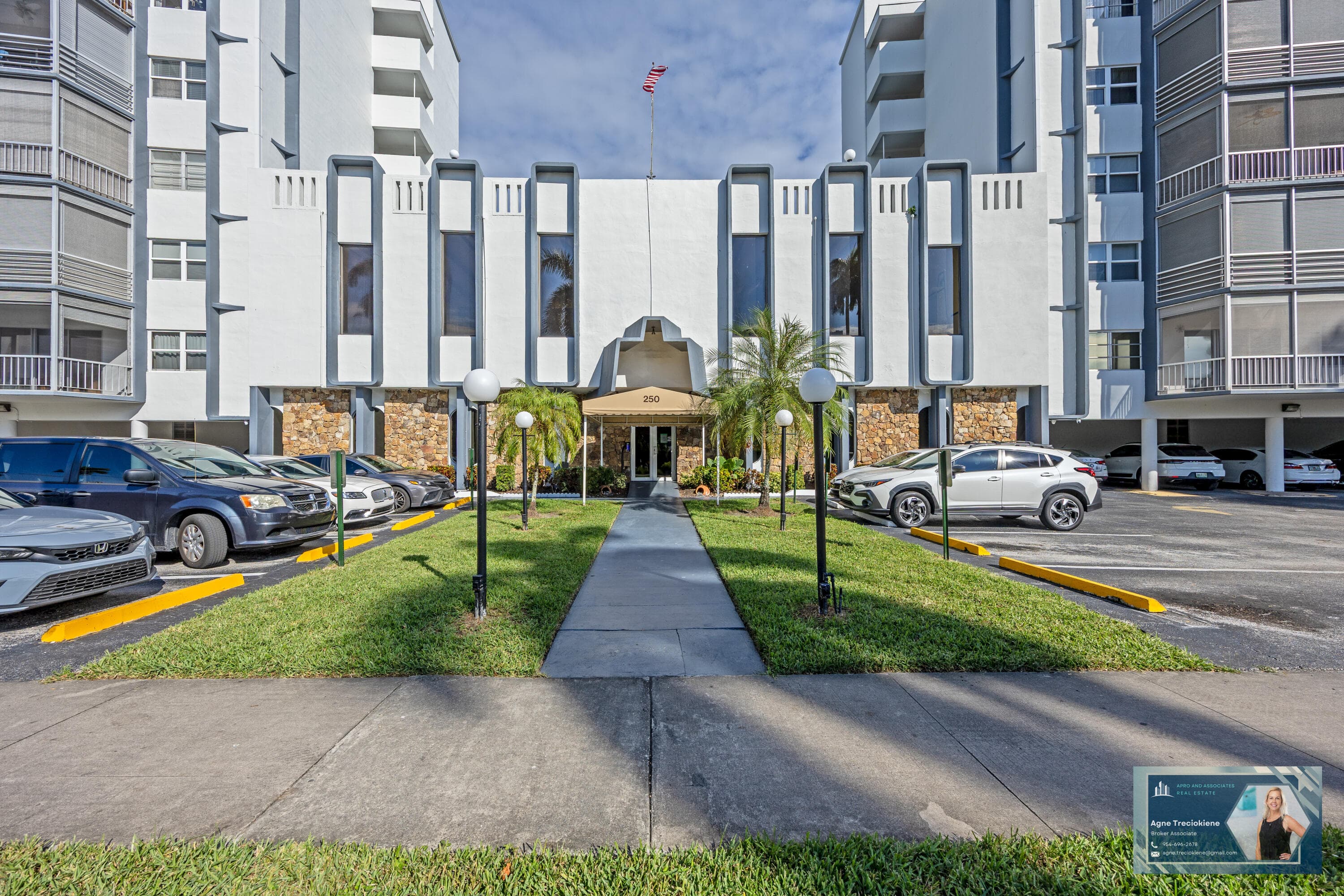 300 Diplomat Parkway 607, Hallandale Beach, FL 33009 44