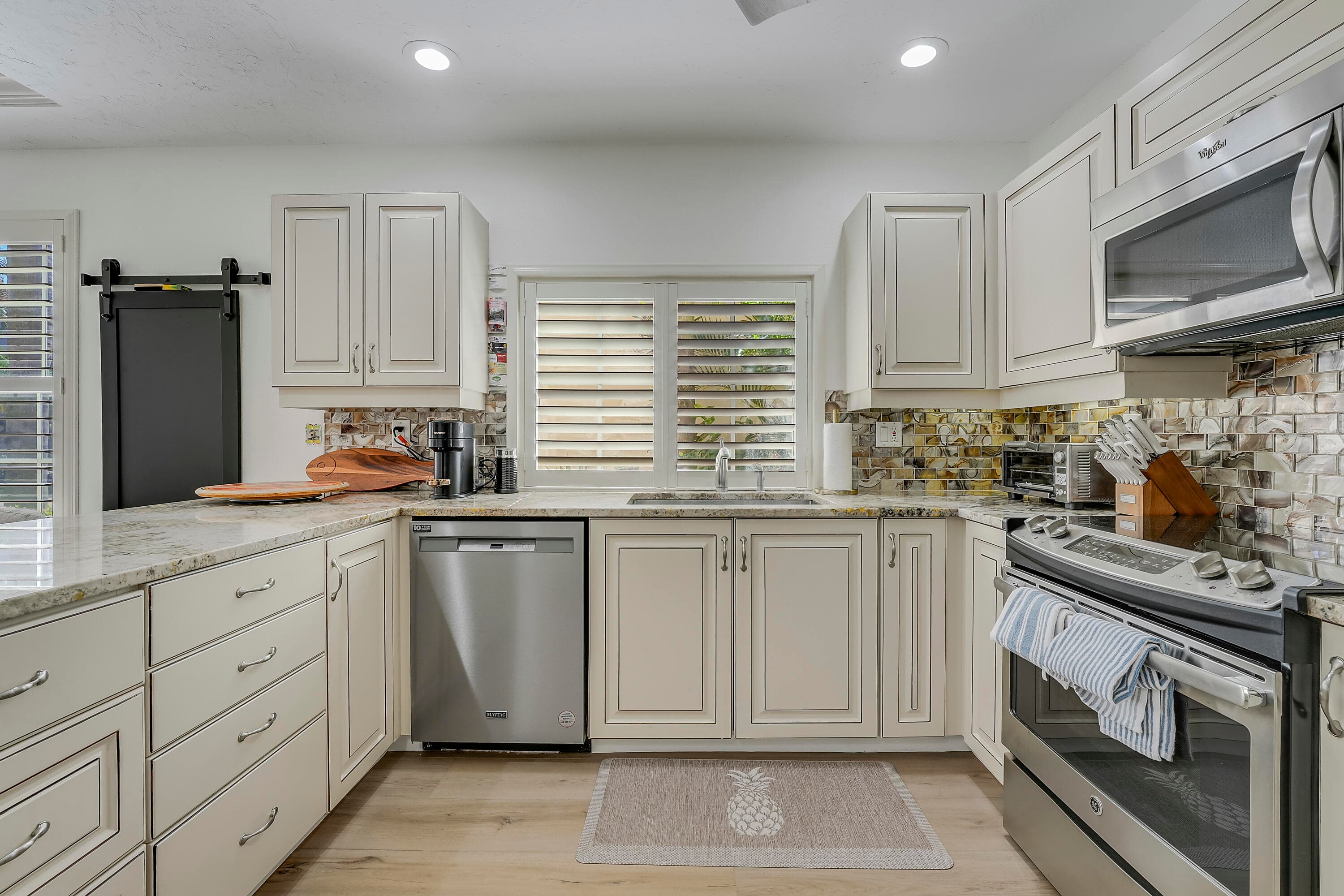 26 Via Aurelia, Palm Beach Gardens, FL 33418 13