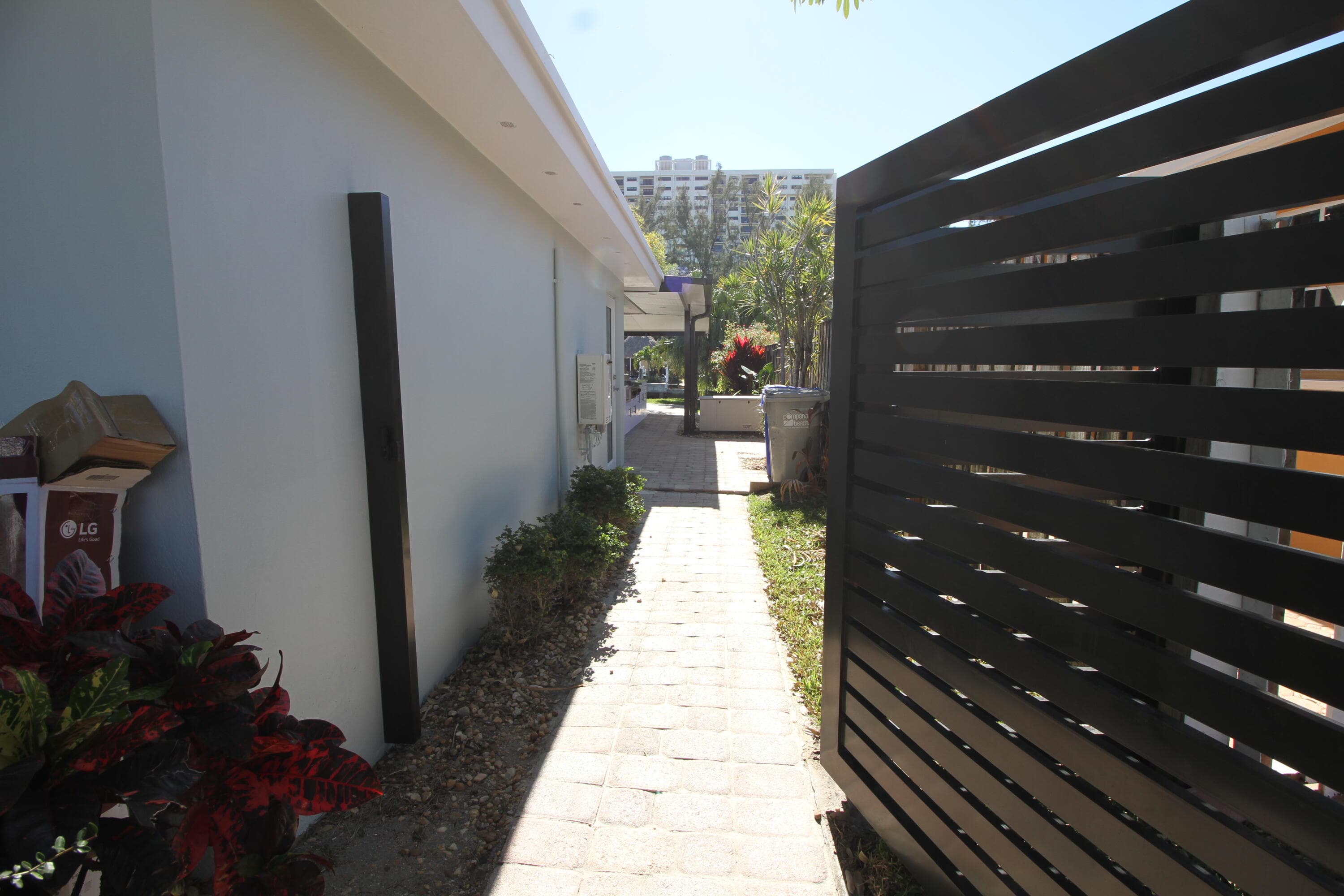 2548 SE 14th Street E 2548 Se 14th St, Pompano Beach, FL 33062 46