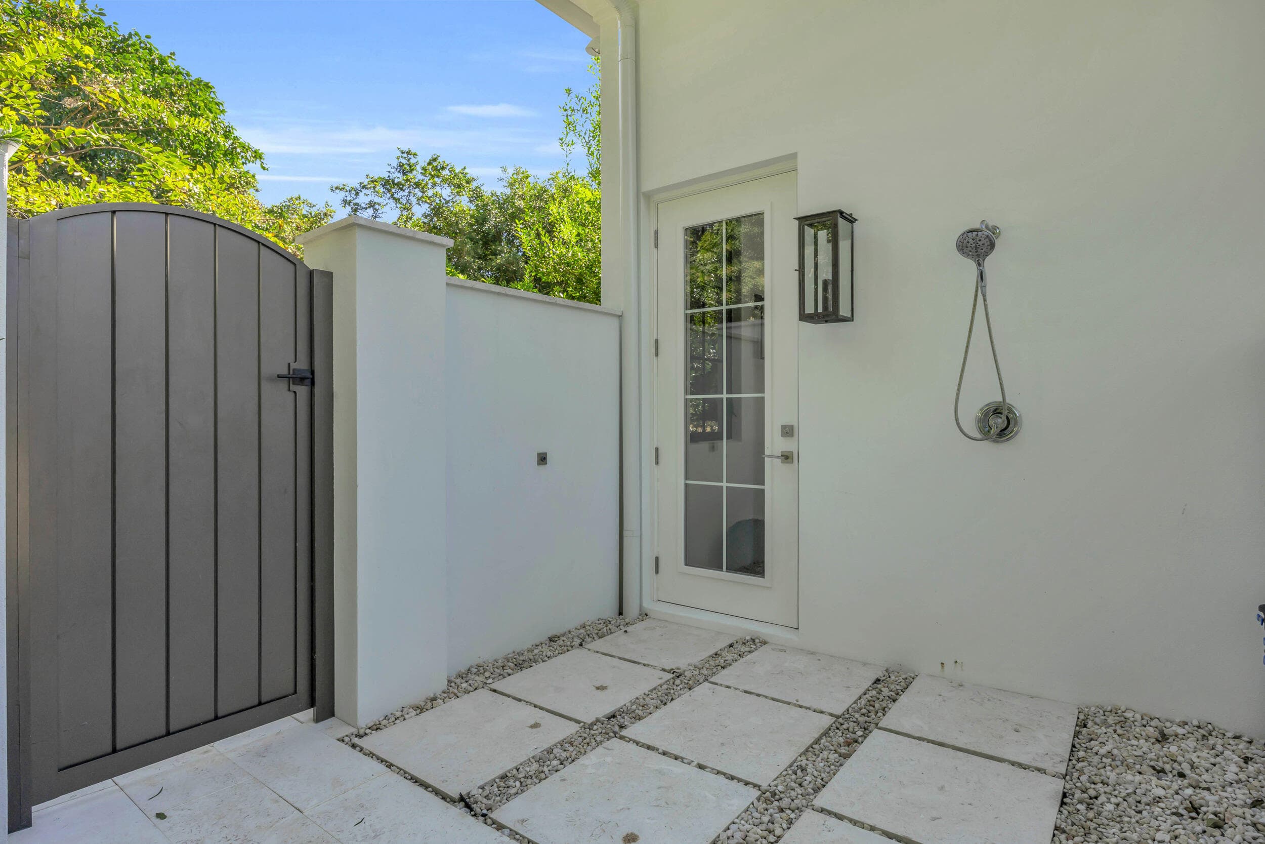 44 S Beach Road, Jupiter Island, FL 33455 70