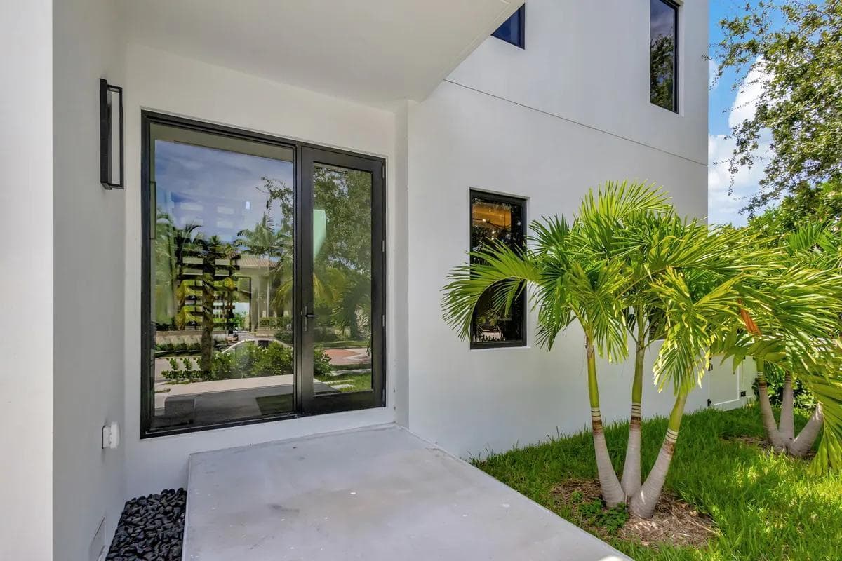 214 28th Street, West Palm Beach, FL 33407 4