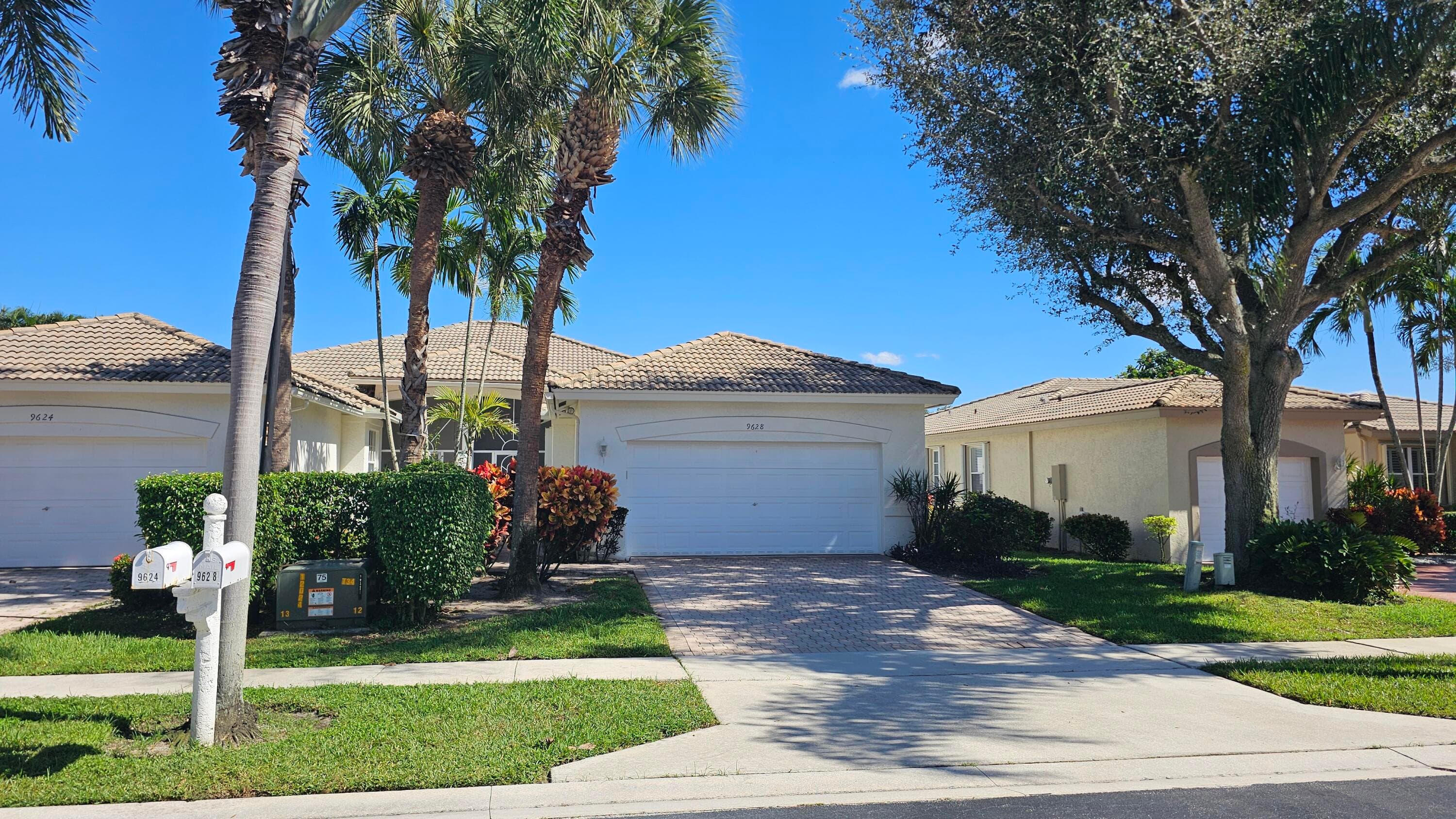 9628 Crescent View Drive N, Boynton Beach, FL 33437 2