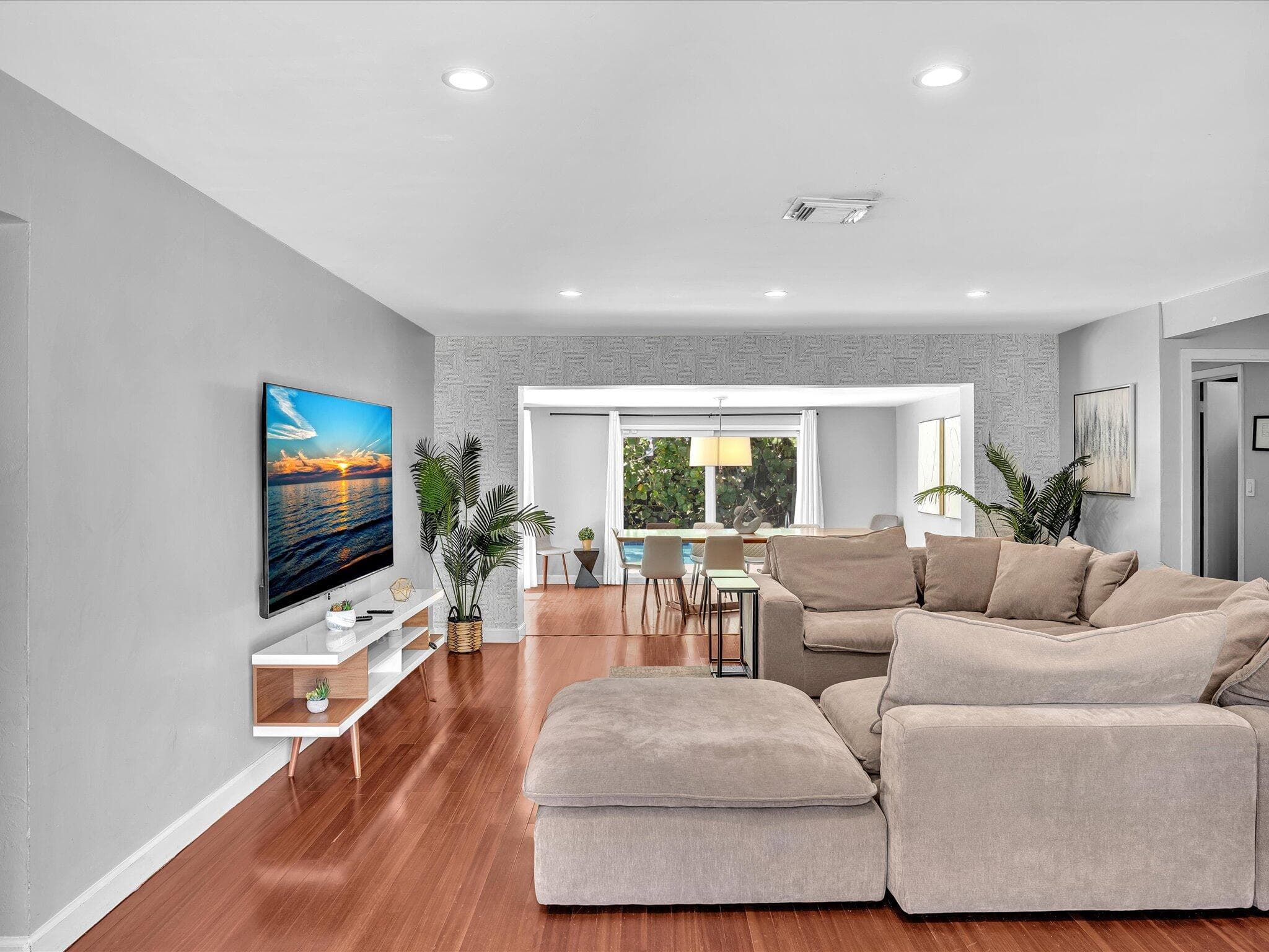 1786 NE 21st Street, Fort Lauderdale, FL 33305 4