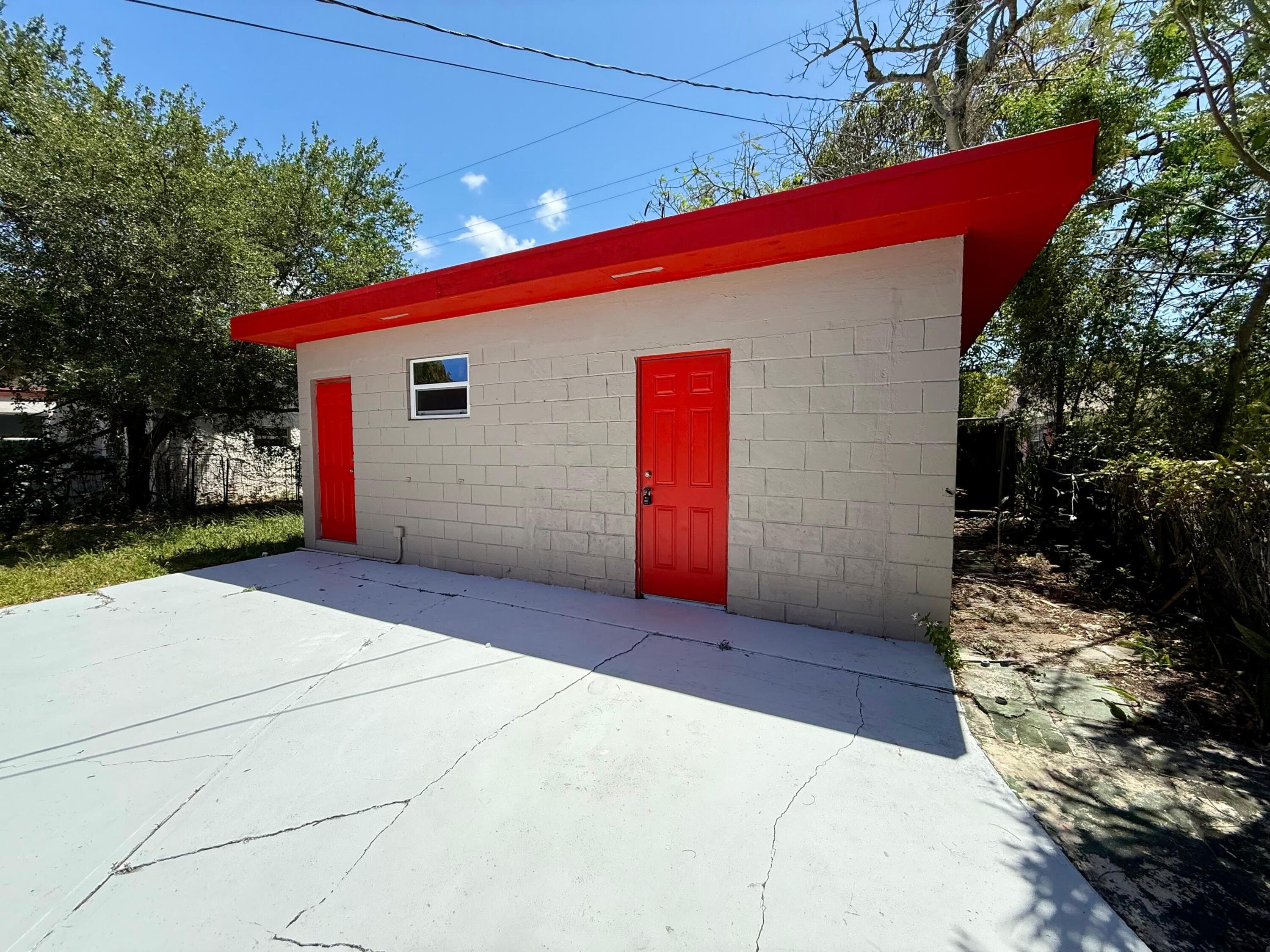 926 33rd Street Back, West Palm Beach, FL 33407 7