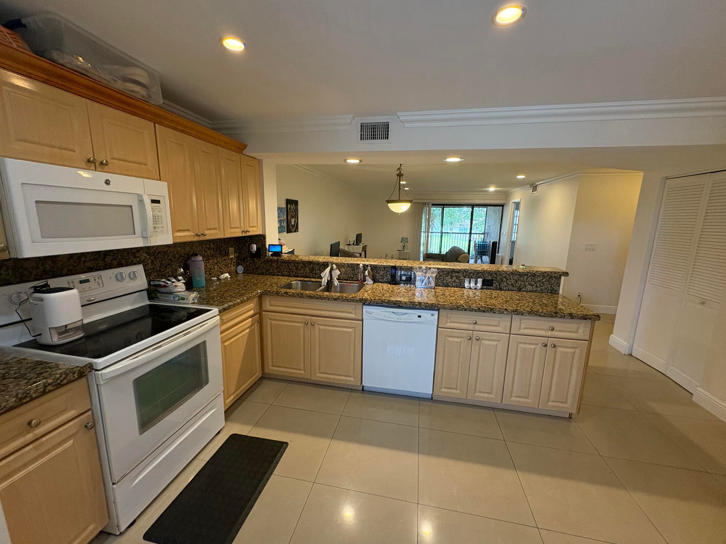 1400 NW 45th Street B7, Deerfield Beach, FL 33064 4