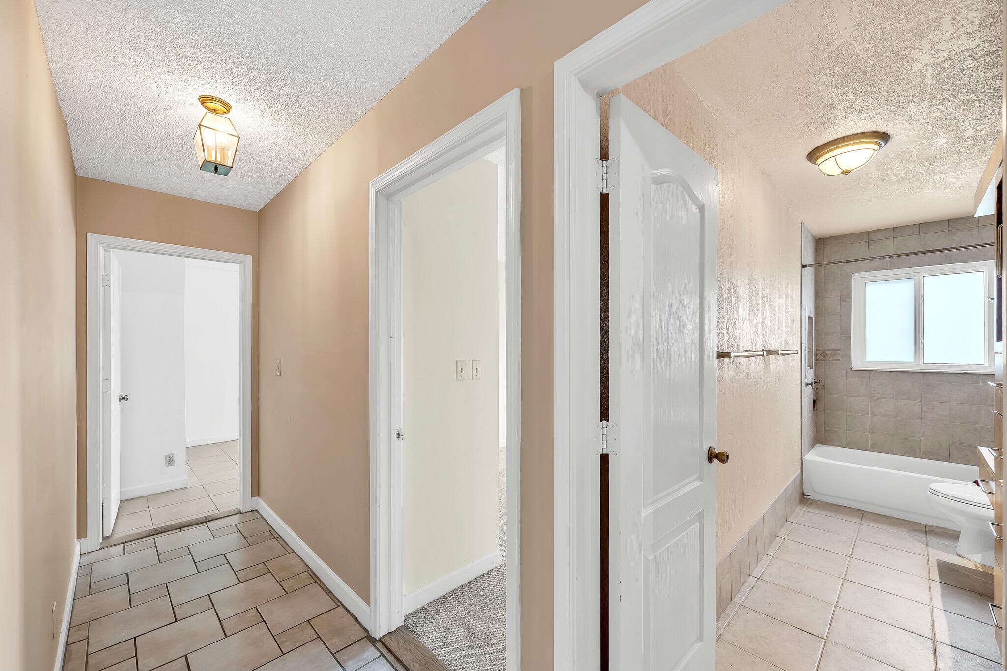4377 NW 88th Terrace, Coral Springs, FL 33065 45