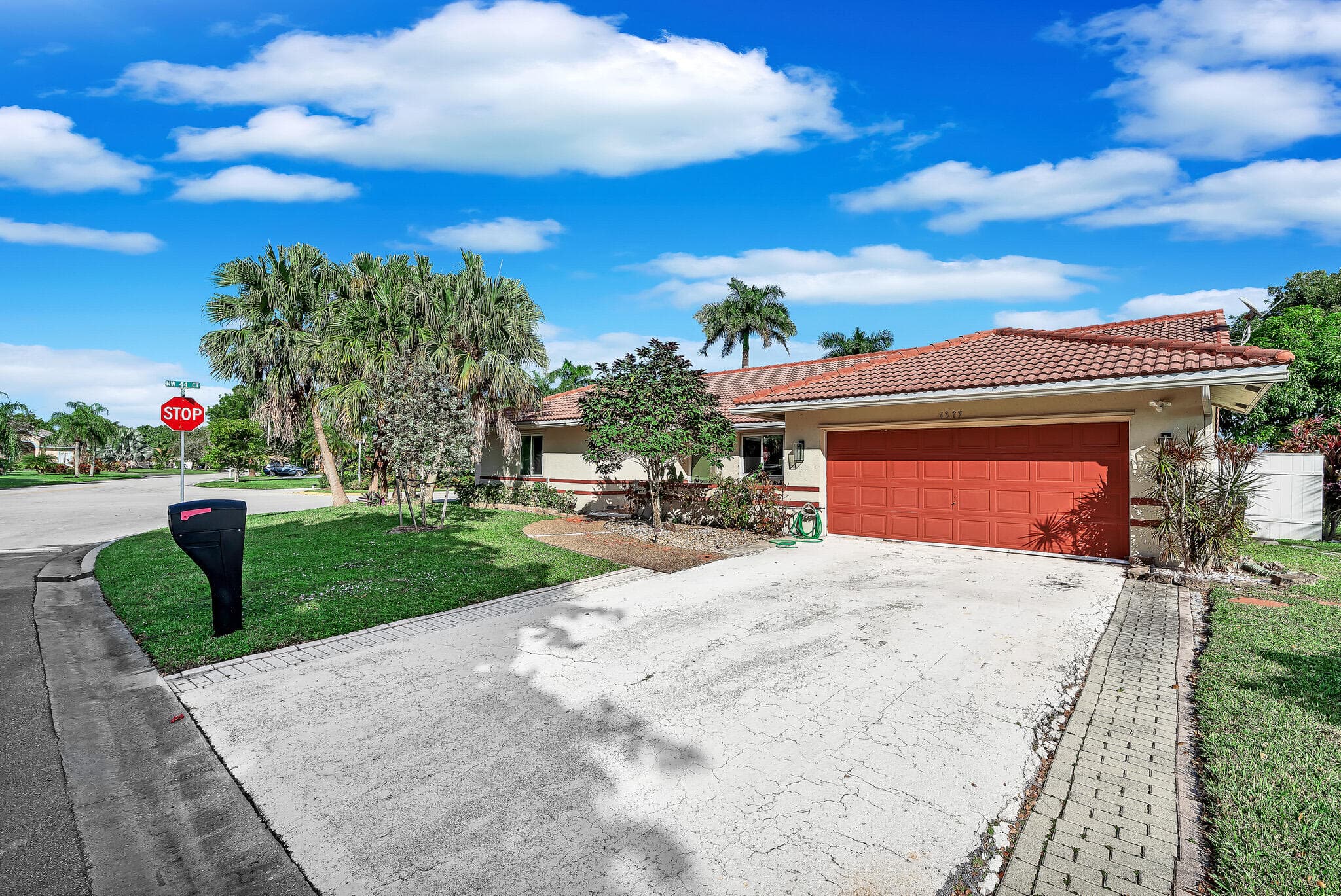 4377 NW 88th Terrace, Coral Springs, FL 33065 56
