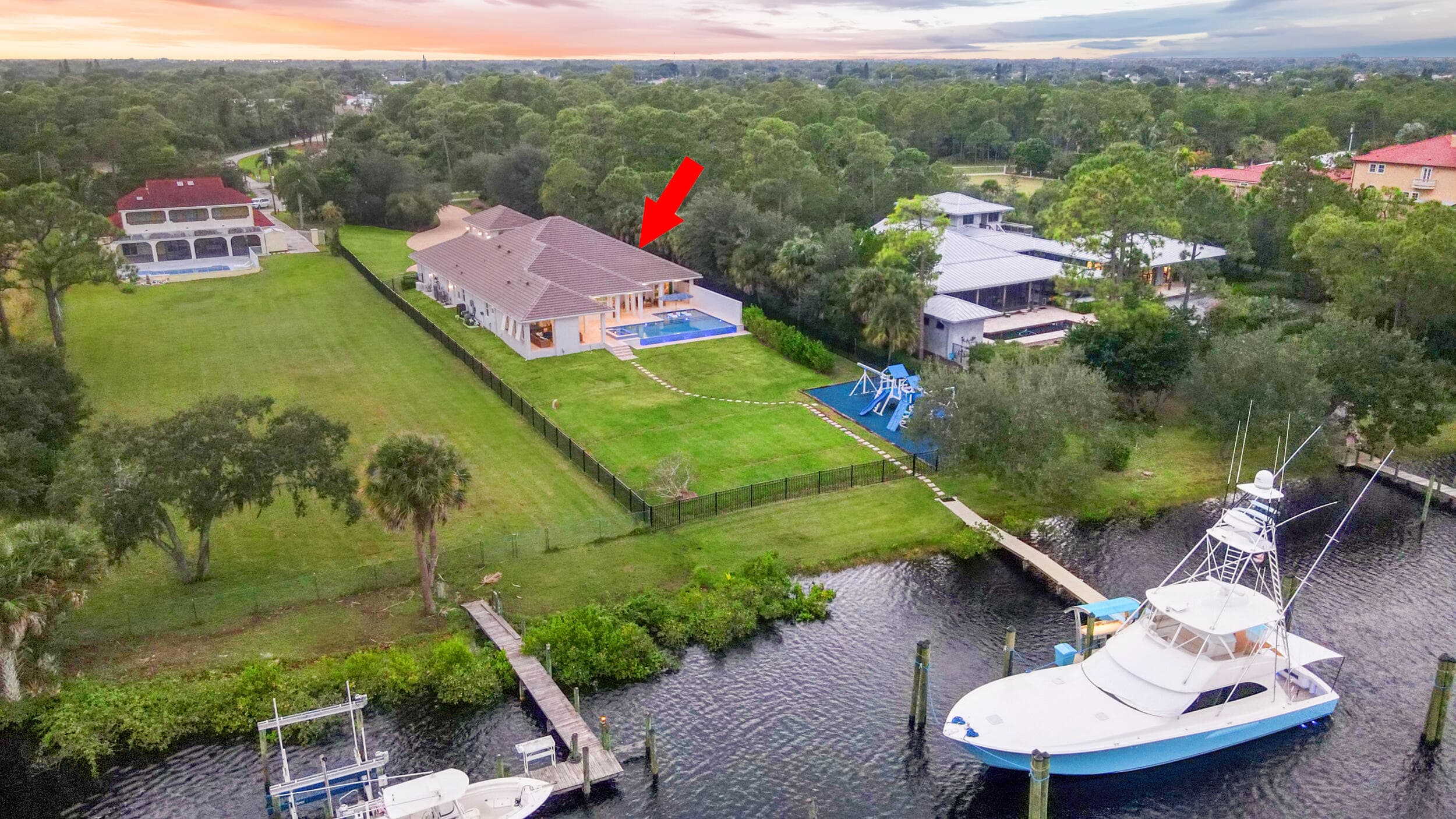 2821 SE North Lookout Boulevard, Port St. Lucie, FL 34984 100